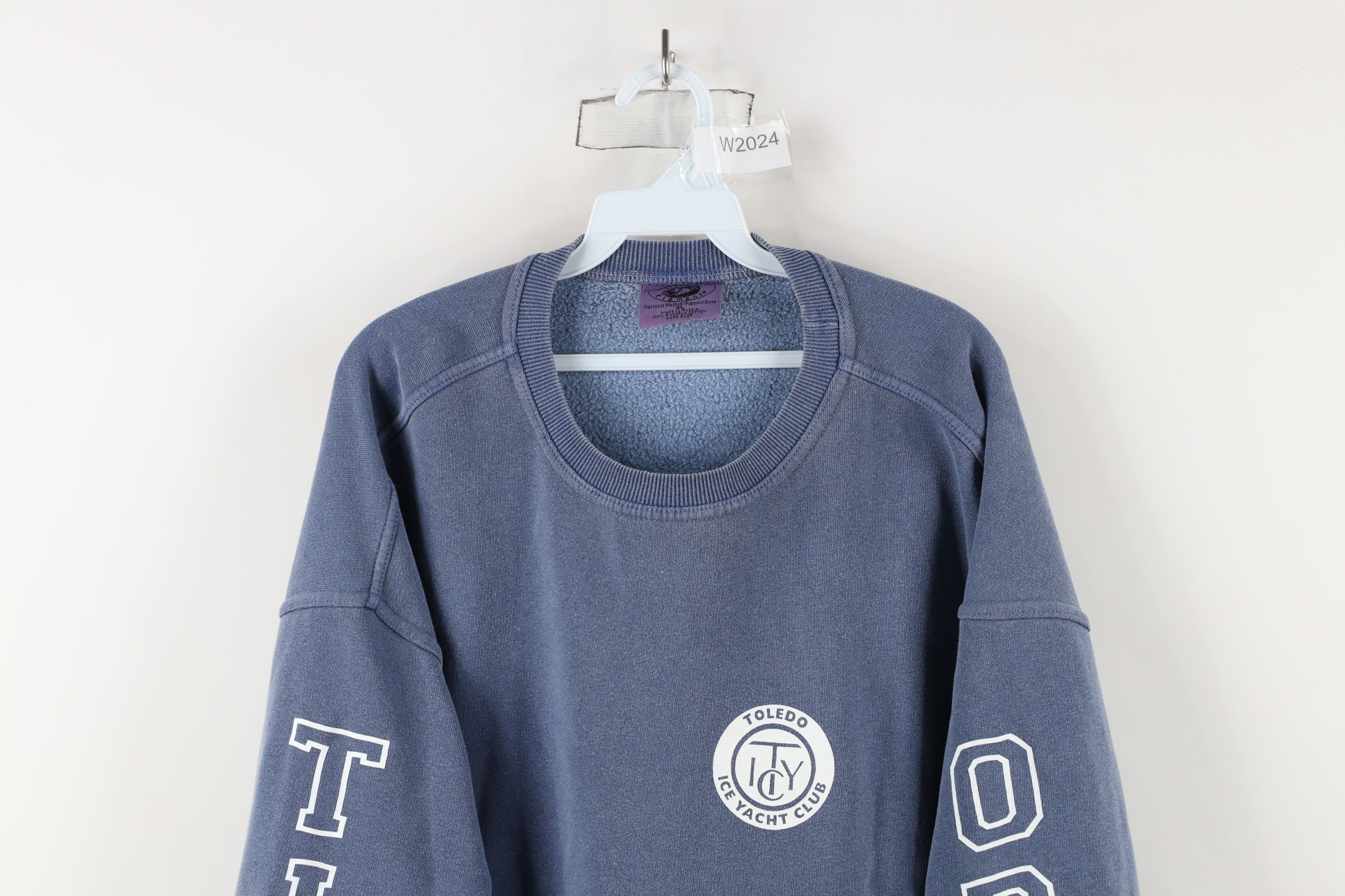 Vintage Vintage Y2K 2003 Toledo Ice Yacht Club Crewneck Sweatshirt Size US XL / EU 56 / 4 - 2 Thumbnail