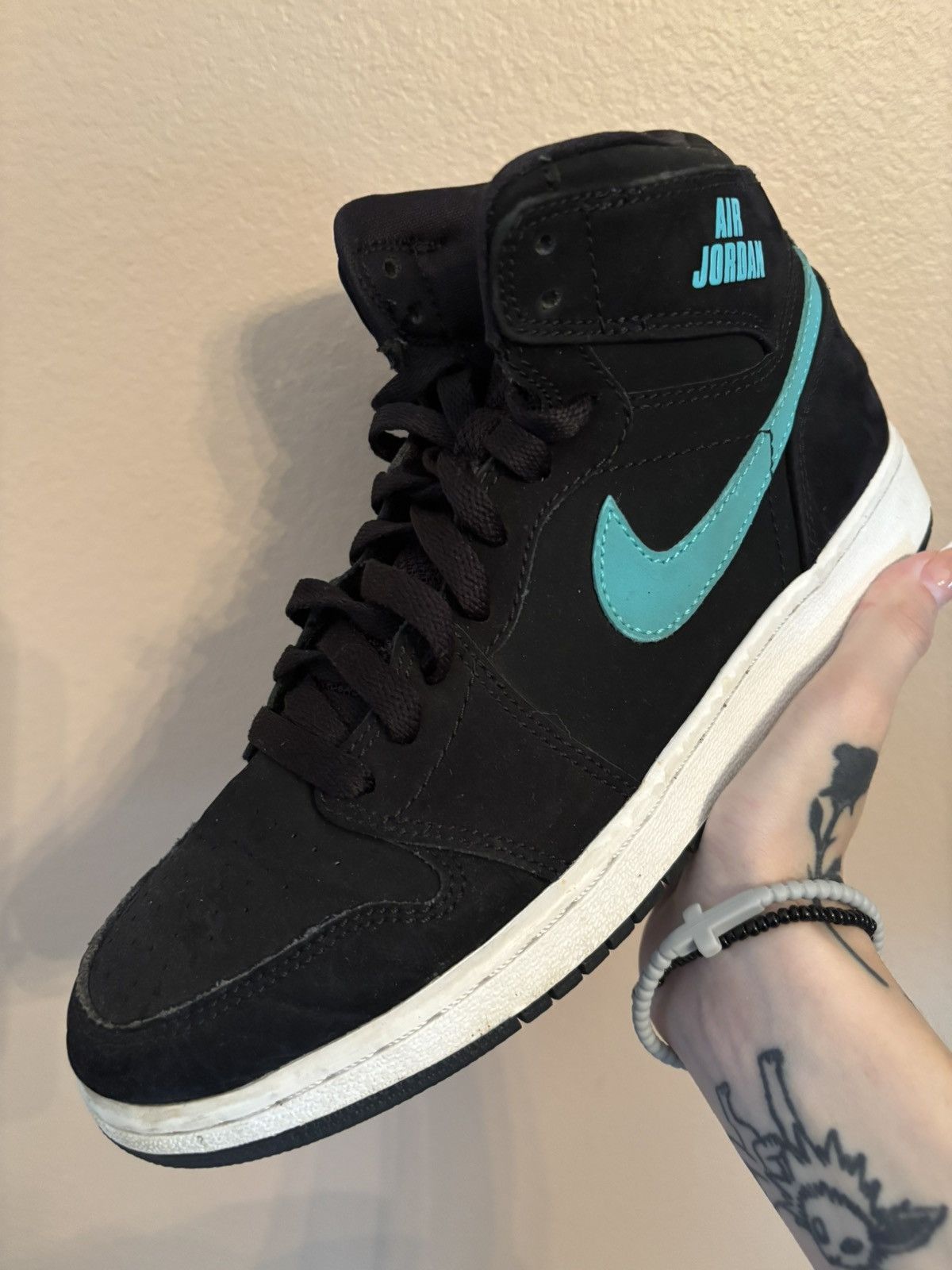 Jordan Brand Air Jordan 1 Retro High BG 'Hyper Jade' Size US 5 / EU 37 - 1 Thumbnail