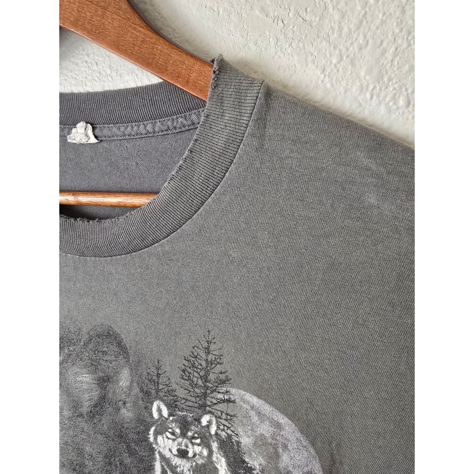 Other Wolf Colorado Animal Short Sleeve Gray Distressed XL Tee Size US XL / EU 56 / 4 - 4 Thumbnail