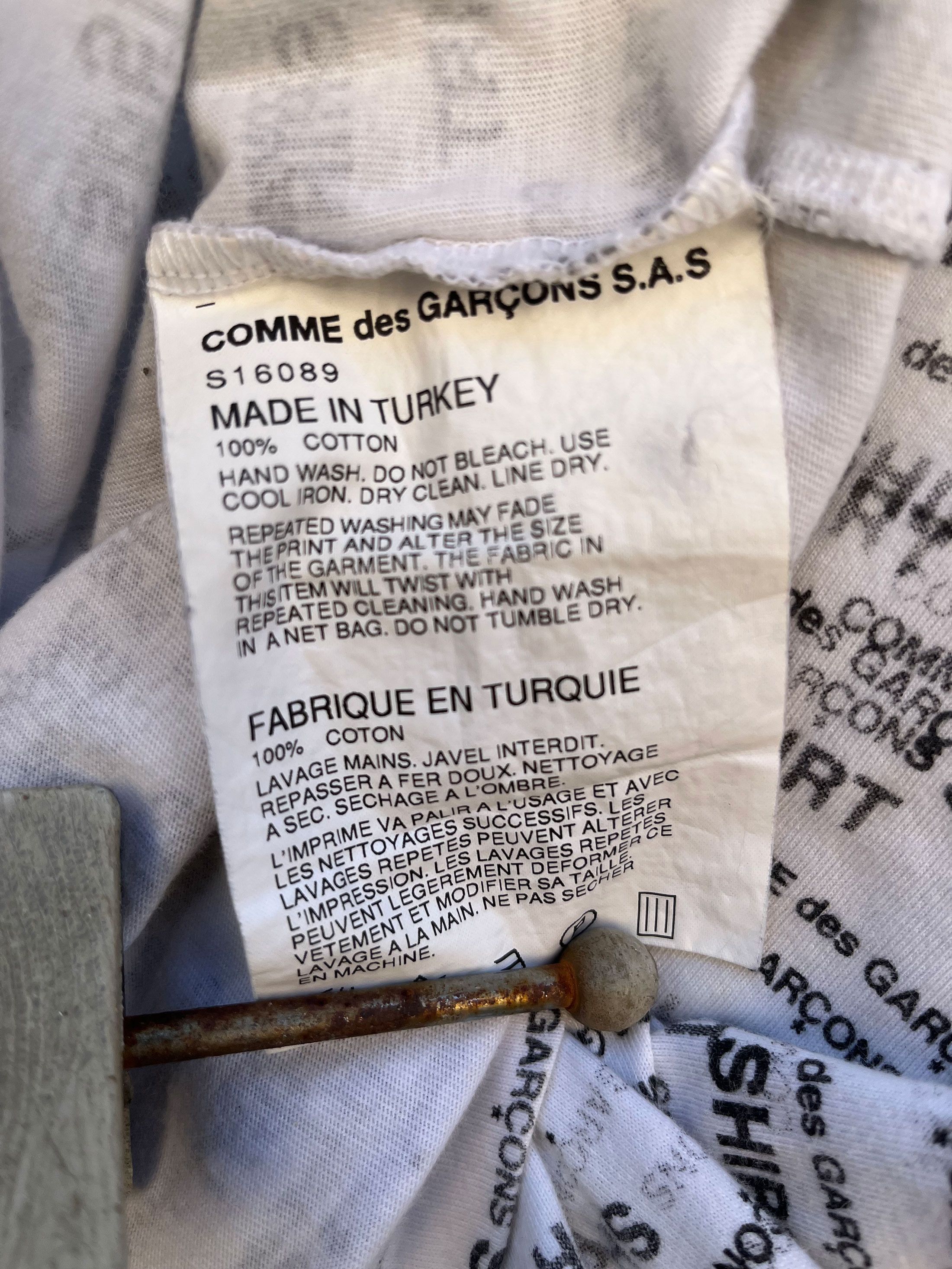 Comme des Garcons Comme des Garcons Japan Shirt Full Print Spell Out Size US M / EU 48-50 / 2 - 6 Thumbnail