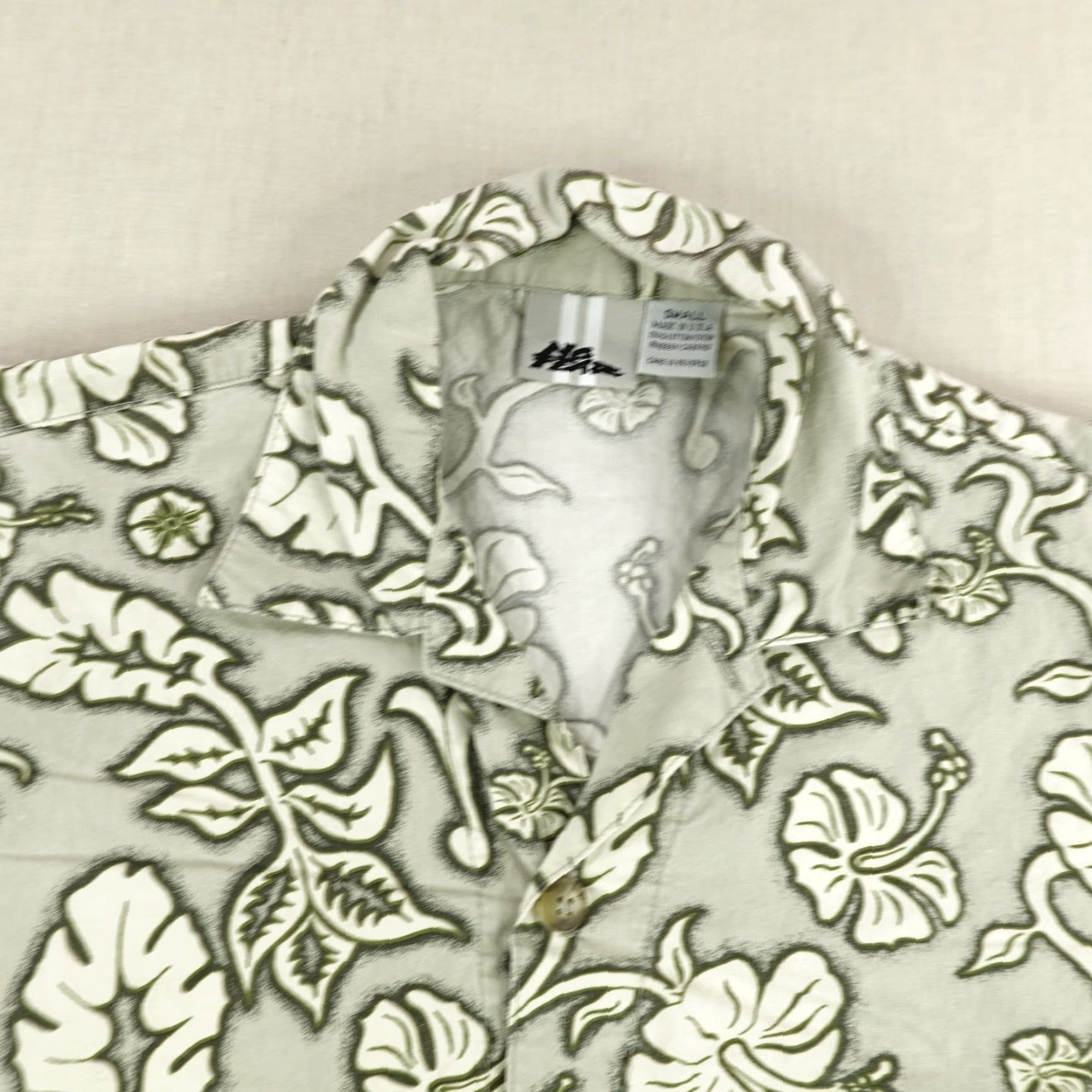 No Fear Vintage No Fear Shirt Mens Small Green Hawaiian Button Up Floral Surfer 90s USA Size US S / EU 44-46 / 1 - 2 Thumbnail