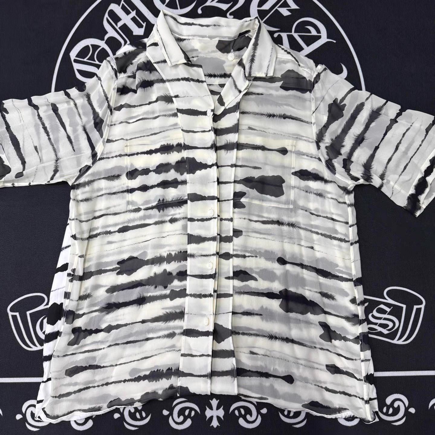 Burberry Burberry Black & White Runway Sleeveless Jacket Q10 Size US L / EU 52-54 / 3 - 2 Thumbnail