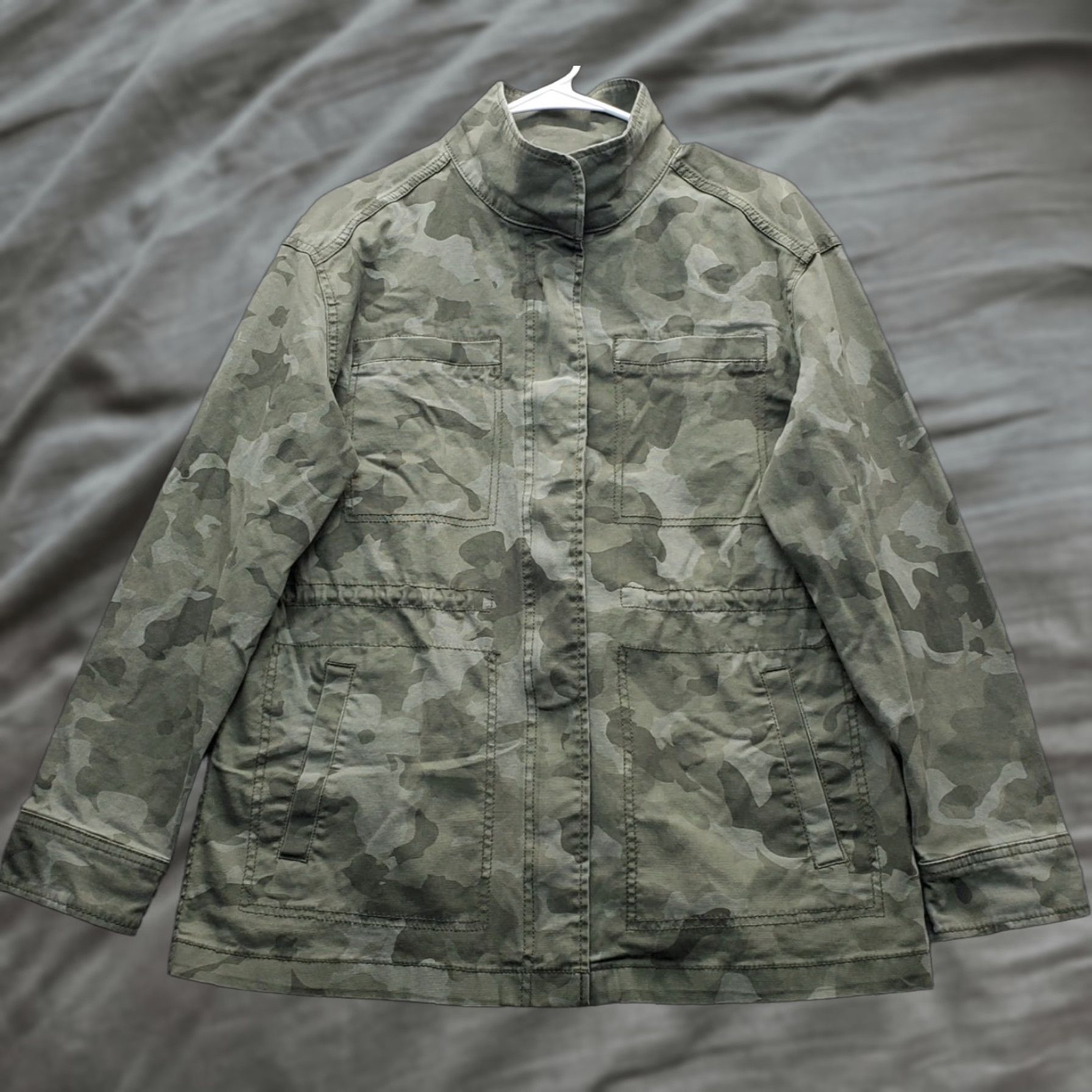 Old Navy Old Navy Utility Jacket Womens Size S Multicam Cinch Waist Snap Inside Zip Short Jacket Size S / US 4 / IT 40 - 1 Thumbnail