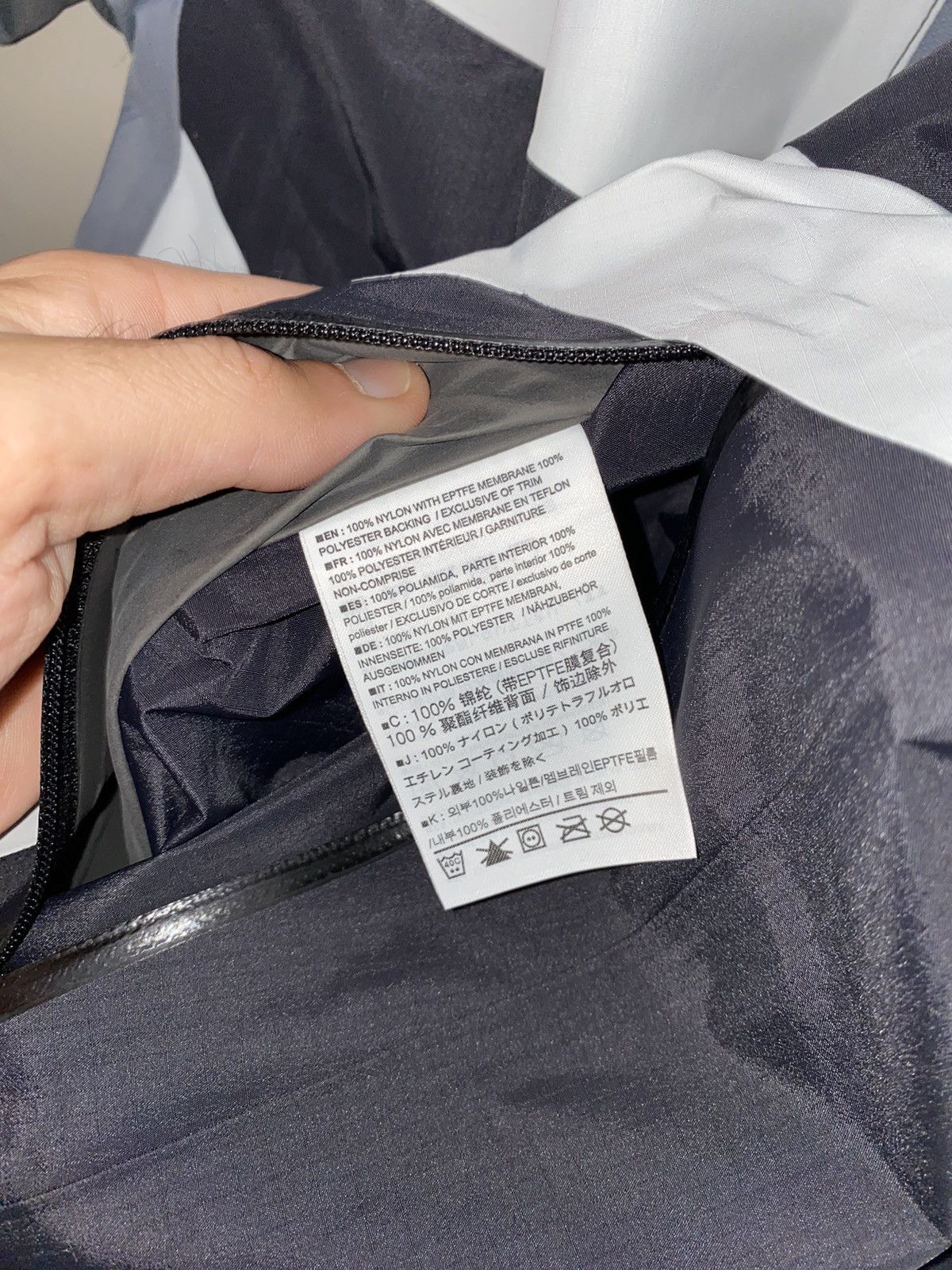 Arc'teryx × Beams Plus × Goretex Arcteryx x Beams Goretex Color-Blocked Beta LT Jacket Size US S / EU 44-46 / 1 - 10 Thumbnail