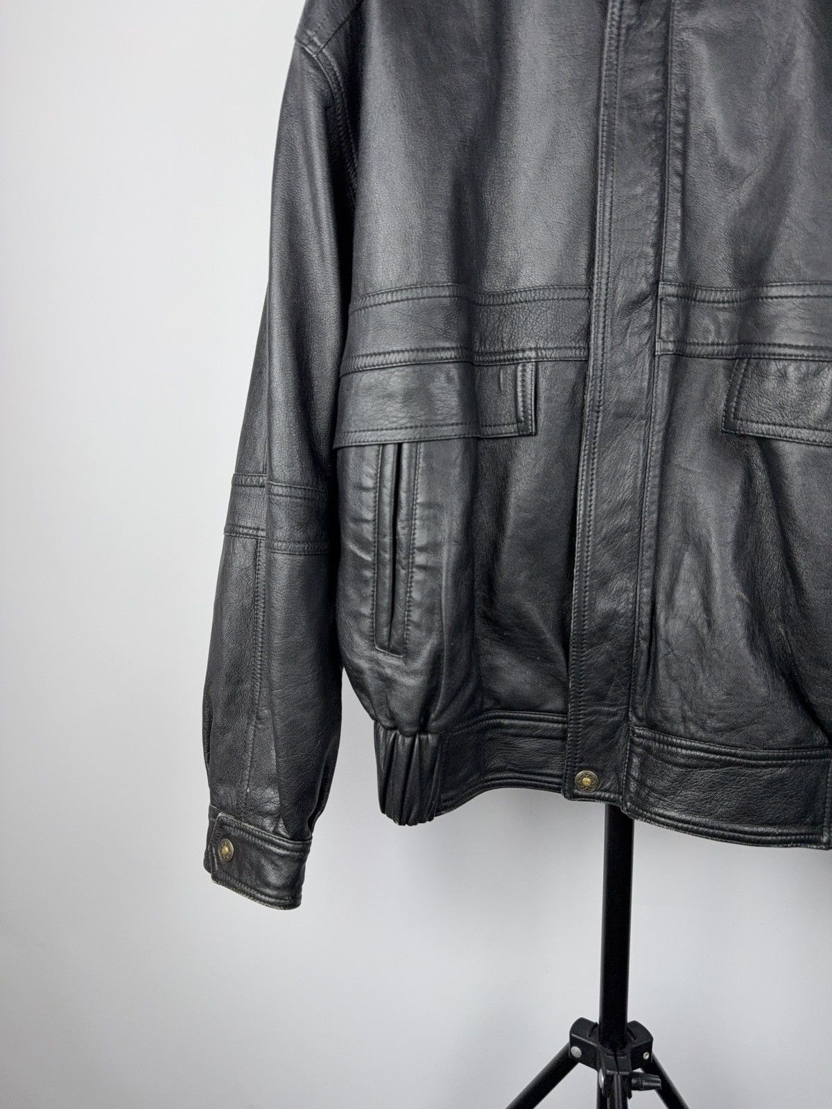 Vintage Vintage Leather Jacket Genuine Leahter bomber Moto Oldmoney Size US M / EU 48-50 / 2 - 3 Thumbnail