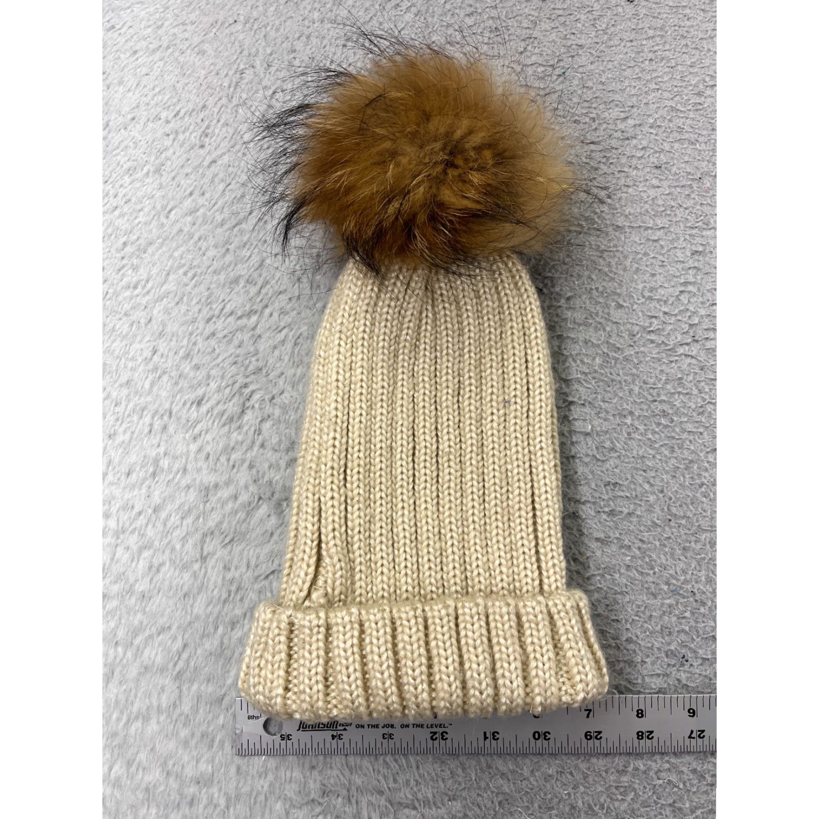 American Eagle Outfitters Beannie? Beanie Toque Adult One Size Ivory Ribbed Knit Detachable Faux Fur Pom Acrylic Hat Unisex Adults Beanie Ivory Acrylic Knit Logo Ski 90s Mens Size ONE SIZE - 3 Thumbnail