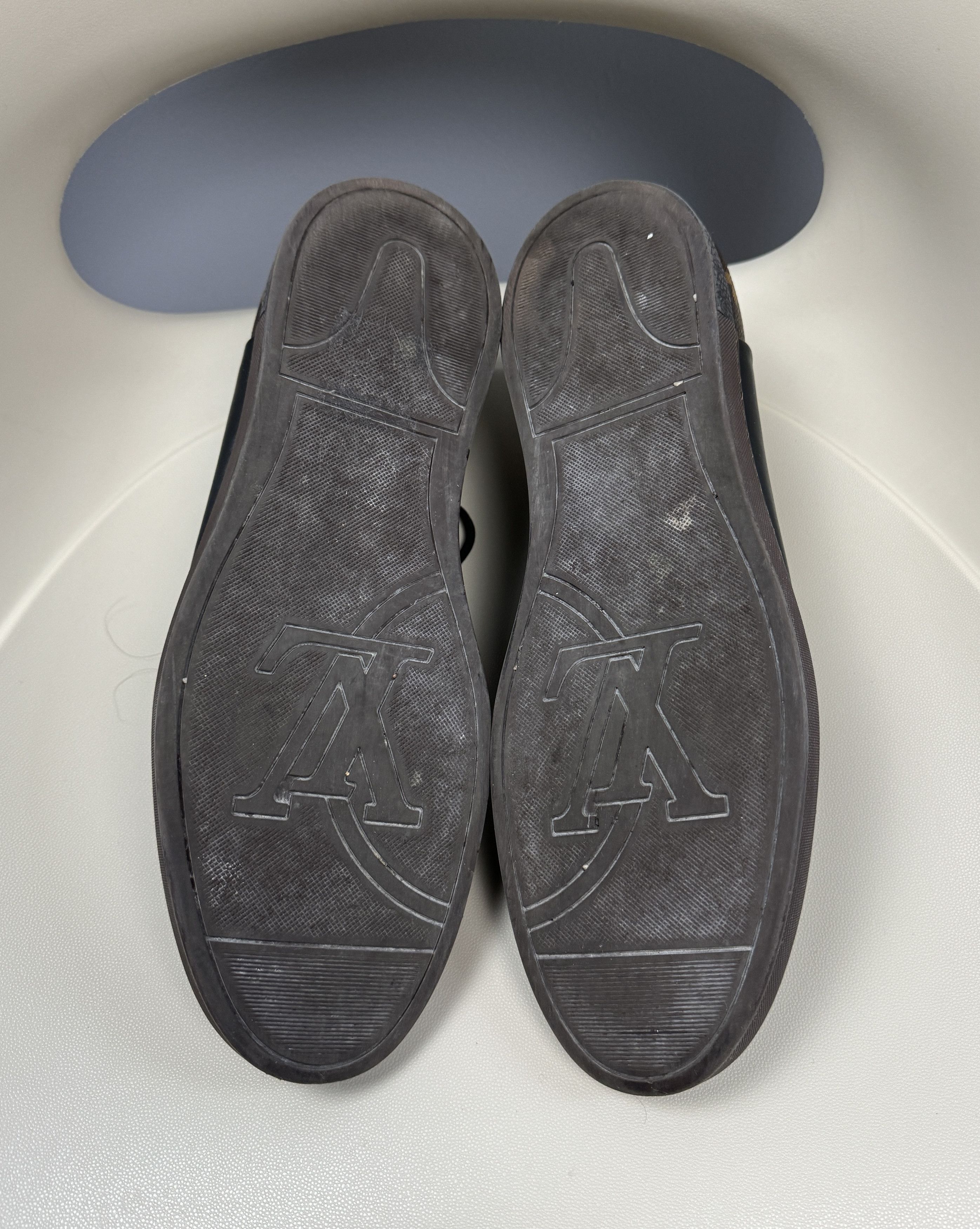 Leather Louis Vuitton Line-Up Monogram Leather Sneakers Size 8 US 9 Size US 9 / EU 42 - 9 Thumbnail