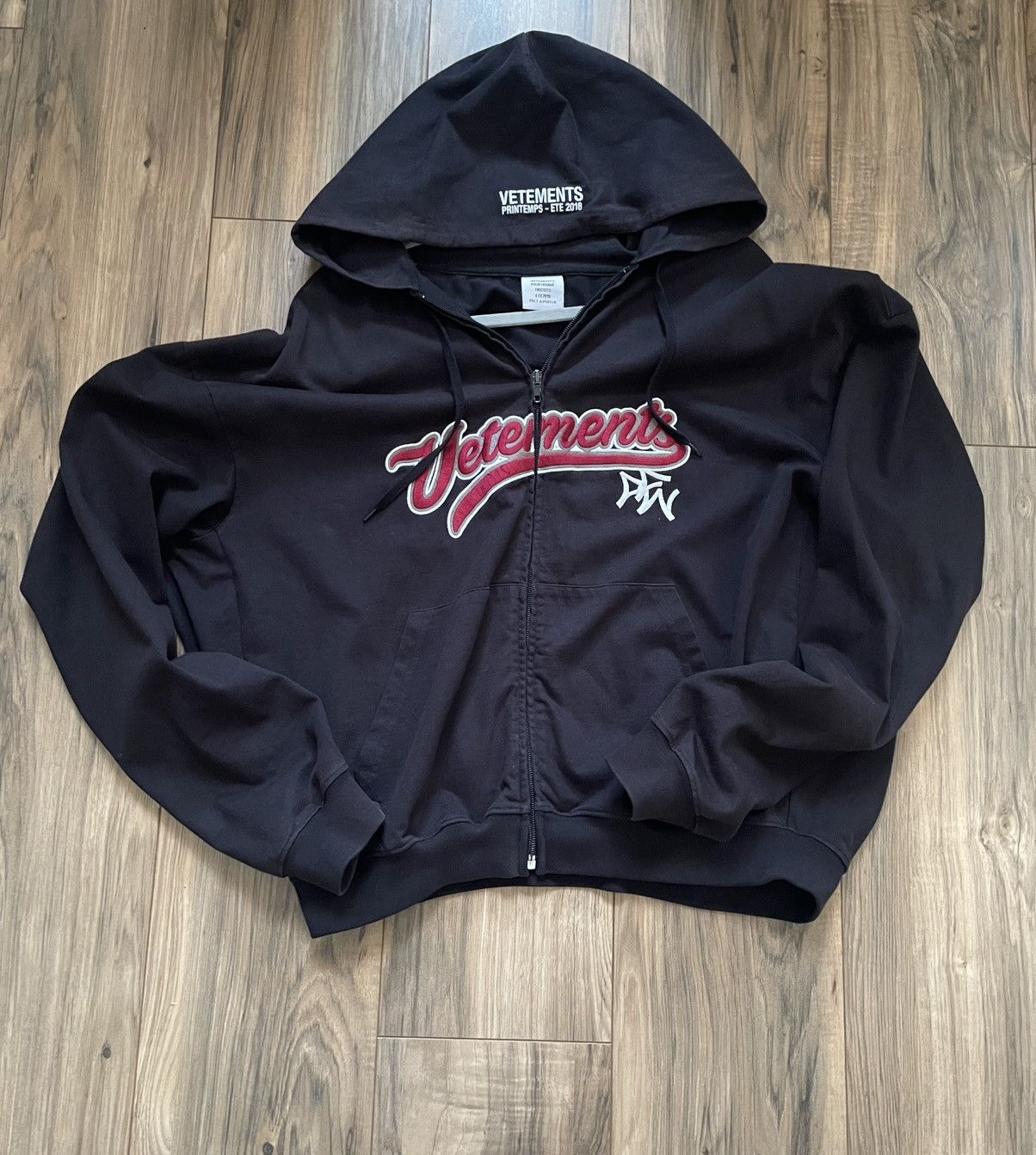 vetements ジップパーカー 24188793_54385745_1000.jpg