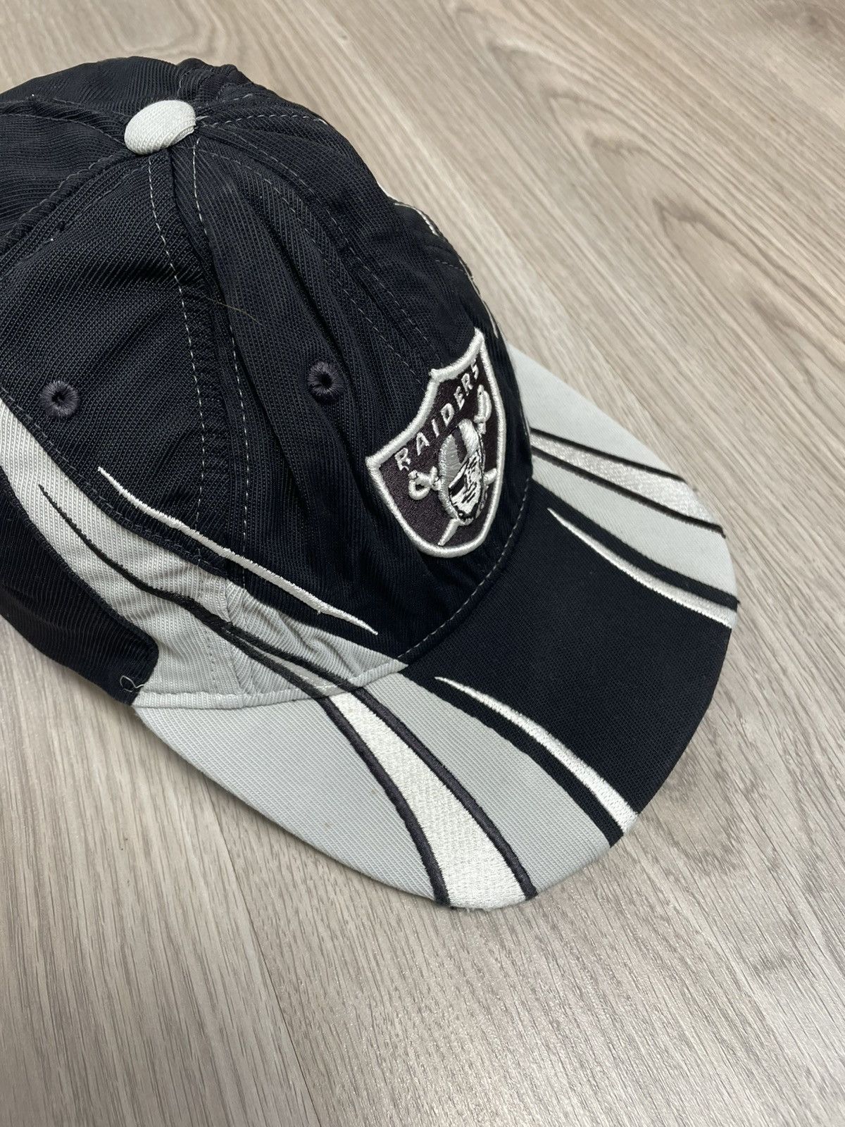 NFL × Reebok Casquette Vintage NFL x Reebok Oakland Raiders Size ONE SIZE - 11 Thumbnail