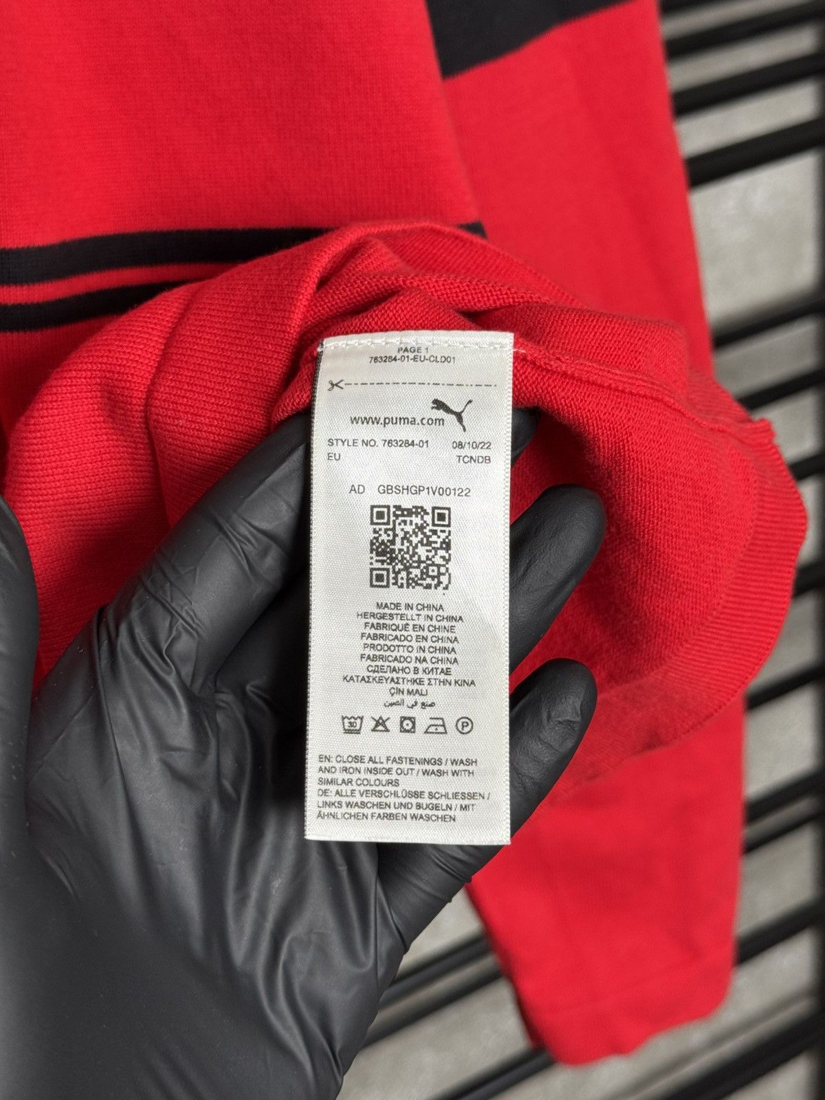 Ferrari Sweatshirt Ferrari x Puma Formula 1 2022 Size US L / EU 52-54 / 3 - 8 Thumbnail