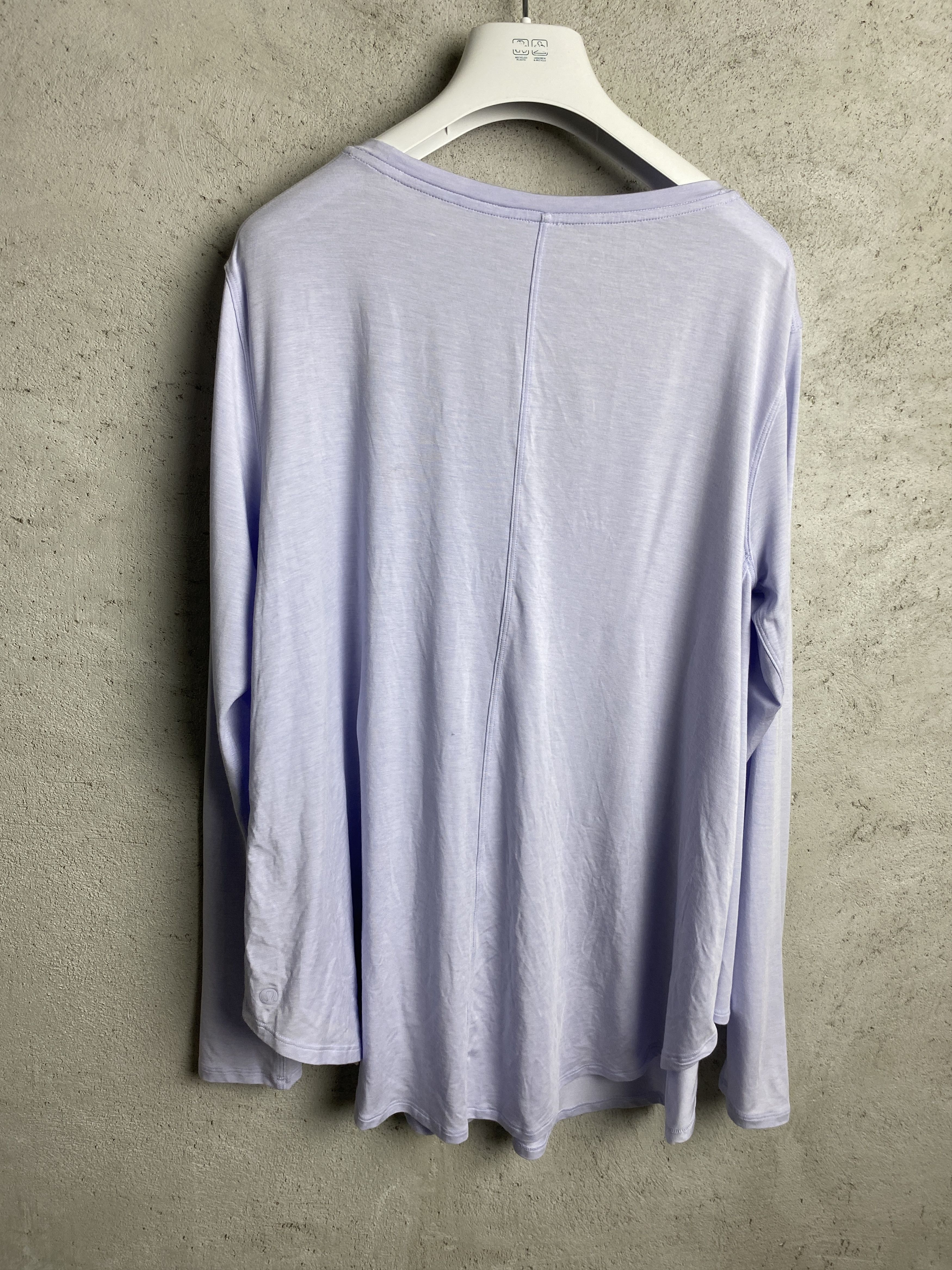 Lululemon Lululemon Up for down long sleeve t-shirt pilates yoga Size M / US 6-8 / IT 42-44 - 6 Thumbnail