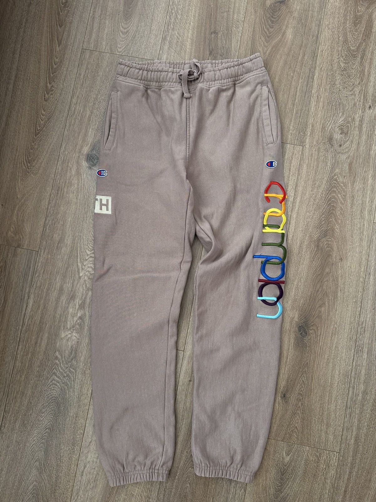 Champion × Kith 🔥KITH CHAMPION SWEATPANTS JOGGER🔥 Size US 32 / EU 48 - 1 Thumbnail