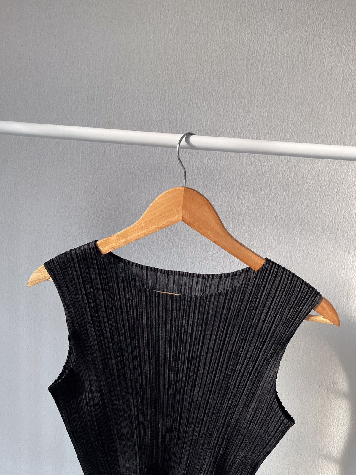 Issey Miyake × Pleats Please Issey Miyake Pleats Please Issey Miyake Sleeveless Top Size US XS / EU 42 / 0 - 4 Thumbnail