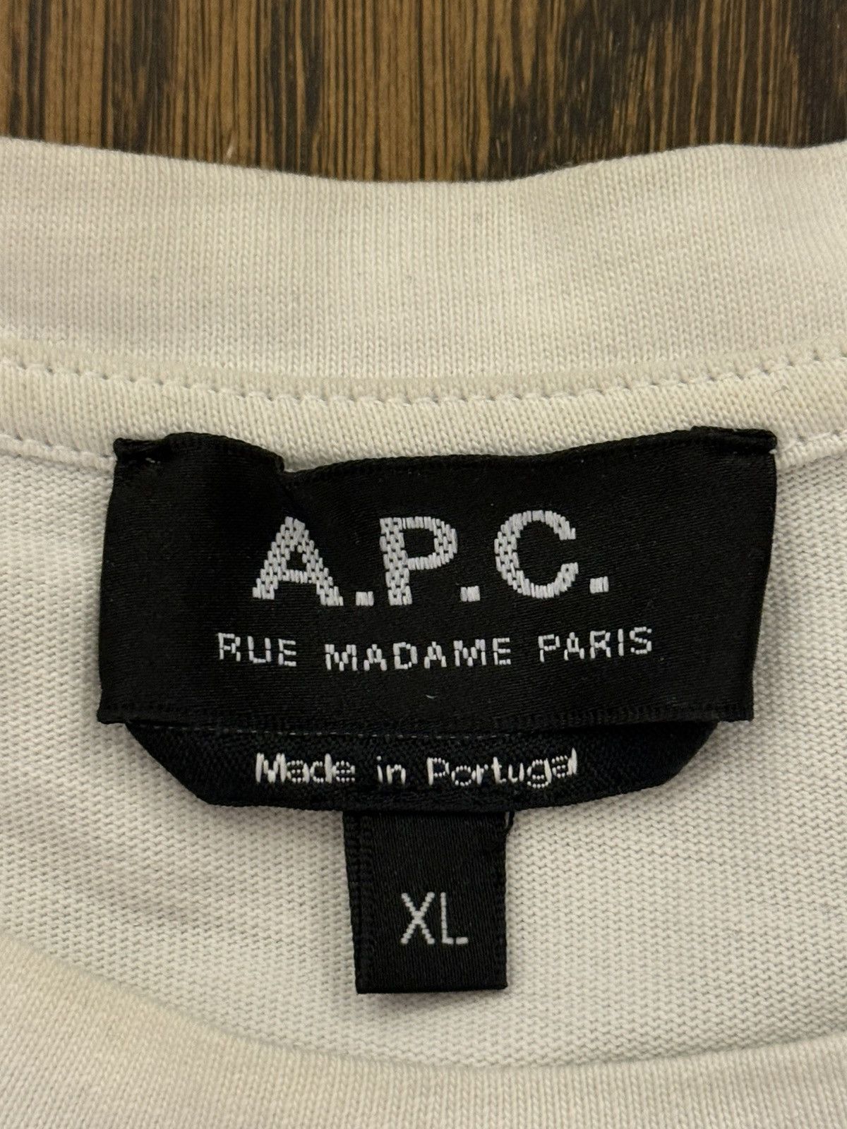 A.P.C. A.P.C Rue Madame Paris Logo T-Shirt Size US M / EU 48-50 / 2 - 5 Thumbnail