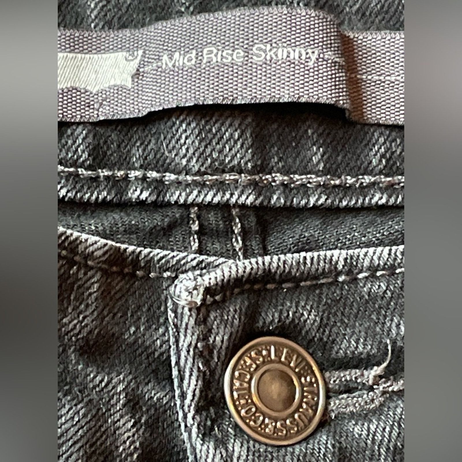 Levi's Levi's Silver Tab Black Mid Rise Skinny Denim Jeans size 6 Size 28" / US 6 / IT 42 - 5 Thumbnail