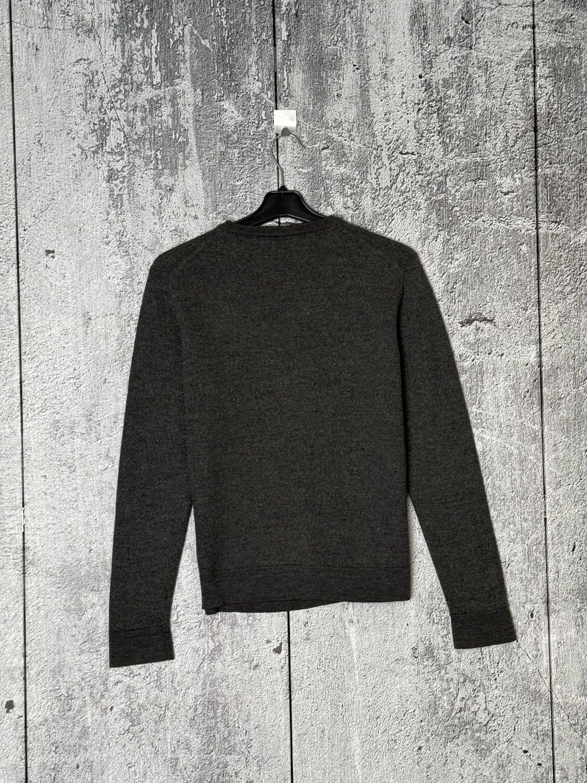 Gucci Gucci by Tom Ford 00s Grey Wool Crewneck Sweater Logo Patch Size M / US 6-8 / IT 42-44 - 6 Thumbnail