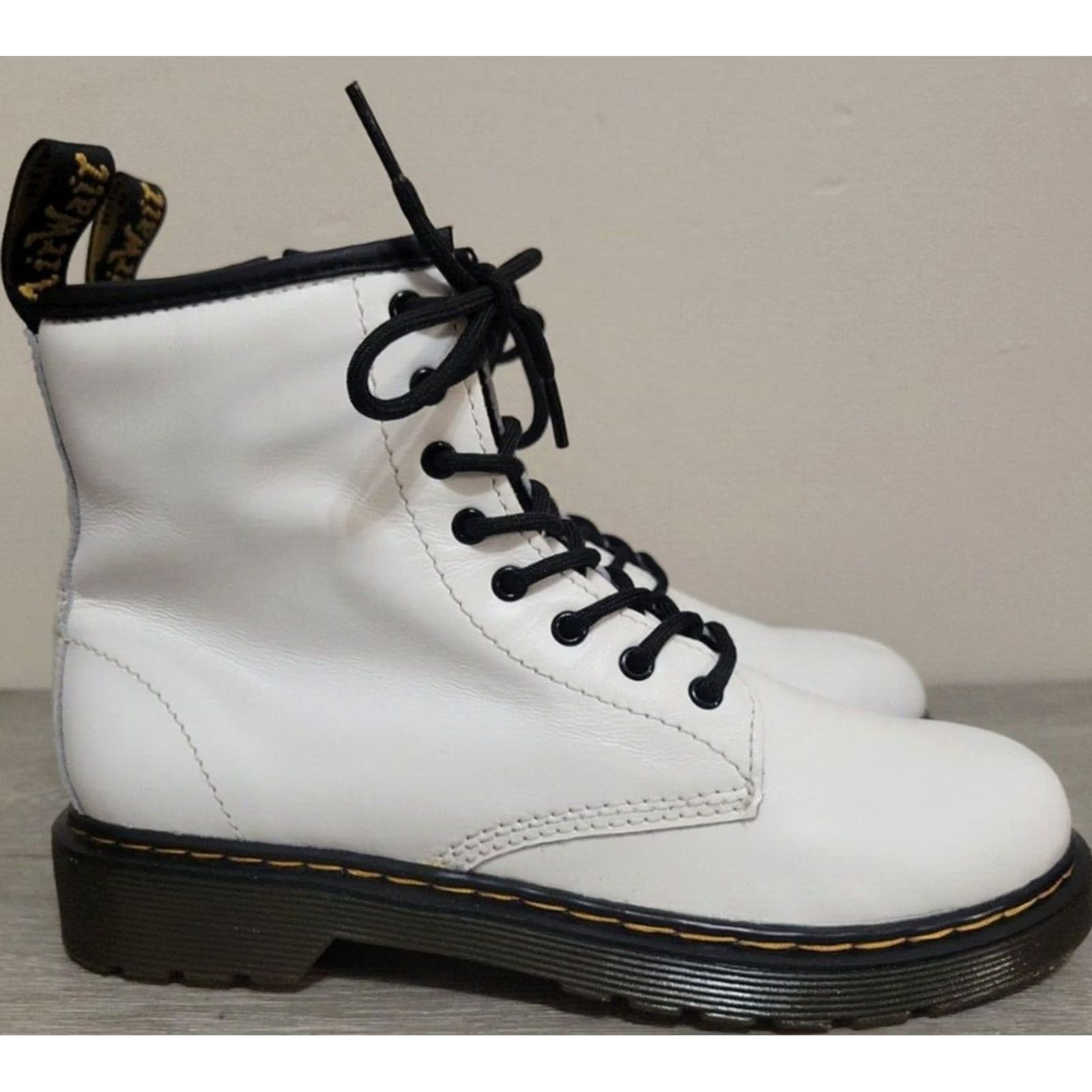 Dr. Martens Dr. Martens 1460 J Boots Women's Sz 5 White Leather Round Toe Lace Up/Zip Ankle Size US 5 / IT 35 - 2 Thumbnail