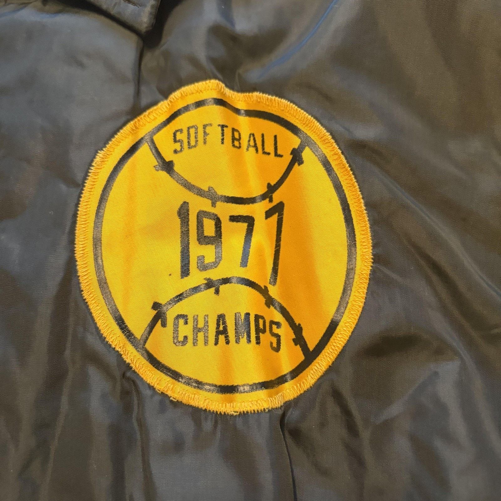 Vintage Vintage Maple Jacket Mens Medium Yellow Softball 1977 Champs Size US M / EU 48-50 / 2 - 4 Thumbnail