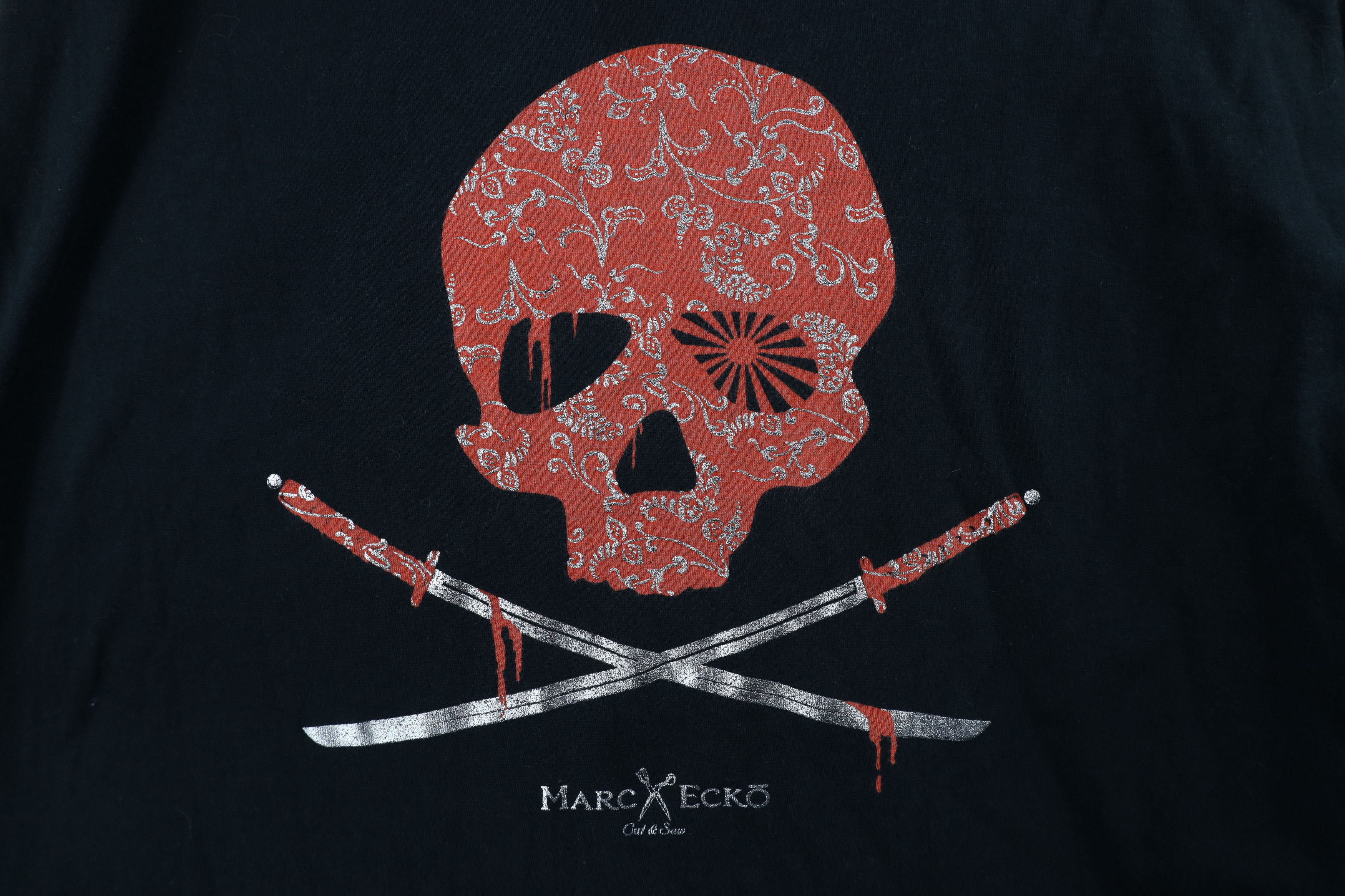 Marc Ecko × Vintage Vintage Marc Ecko Paisley Skull Sword Short Sleeve T-Shirt Size US XL / EU 56 / 4 - 4 Thumbnail