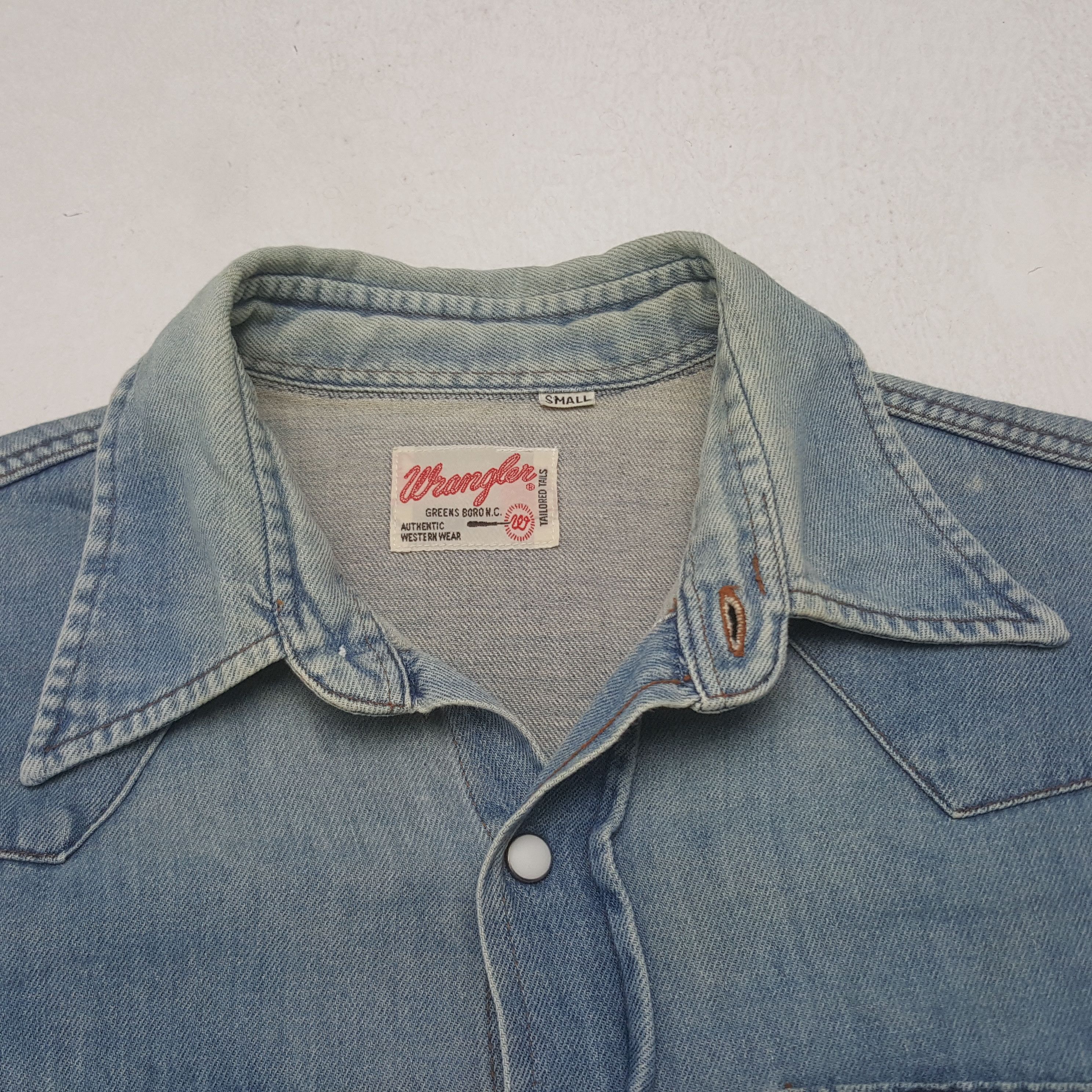 Wrangler Vintage Wrangler Denim Button Up Shirt Size US S / EU 44-46 / 1 - 4 Thumbnail