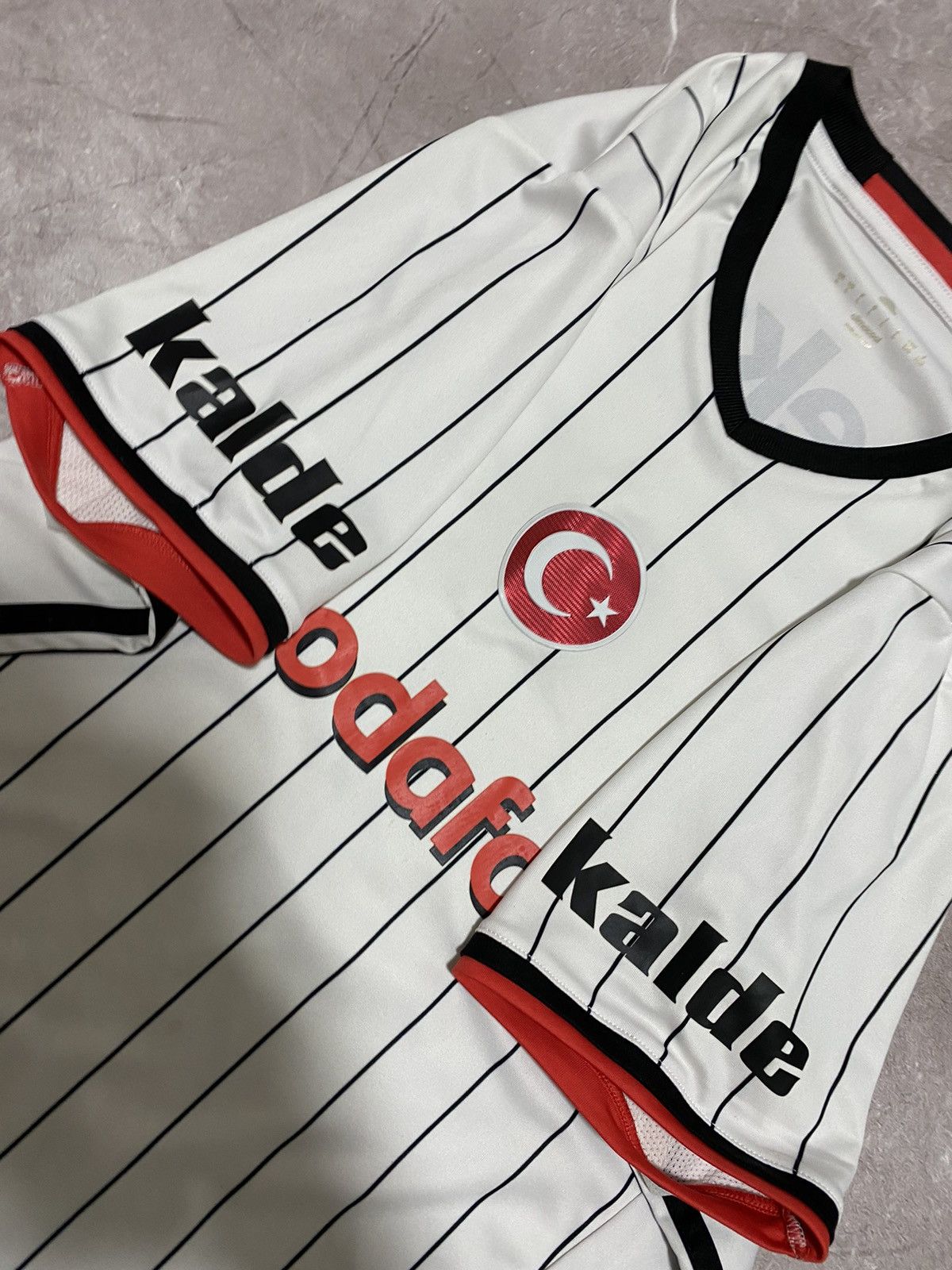 Adidas × Vintage Vintage 2016 Adidas FC Besiktas #99 Martin JR Soccer Jersey Size US L / EU 52-54 / 3 - 10 Thumbnail
