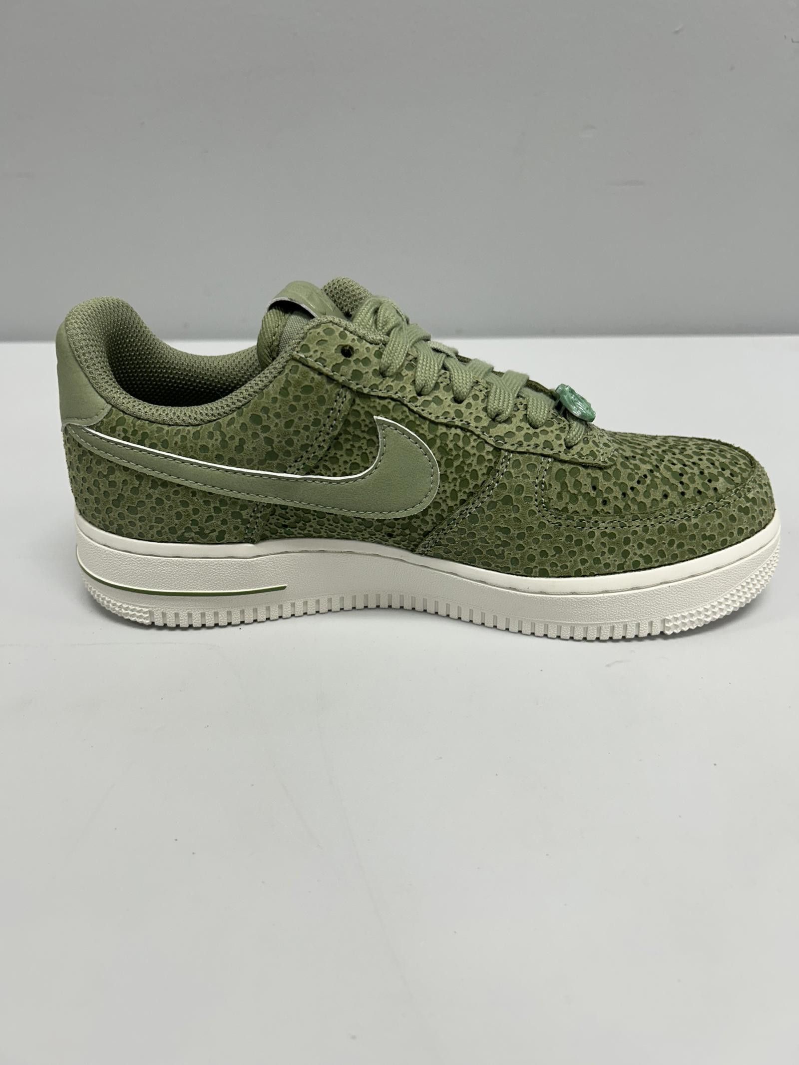 Nike Nike Air Force 1 '07 Premium Sneakers Size US 7 / IT 37 - 2 Thumbnail