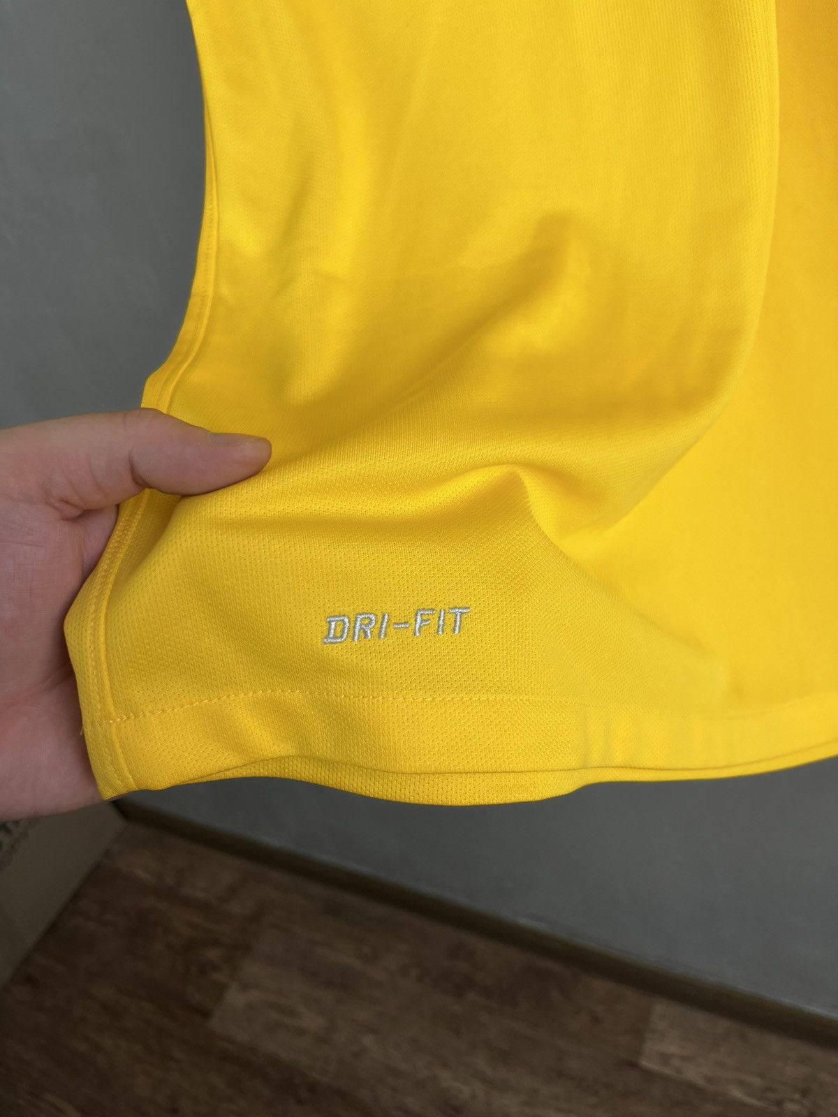 Designer Brazil Home Football Shirt 2014/15 Size US L / EU 52-54 / 3 - 5 Thumbnail