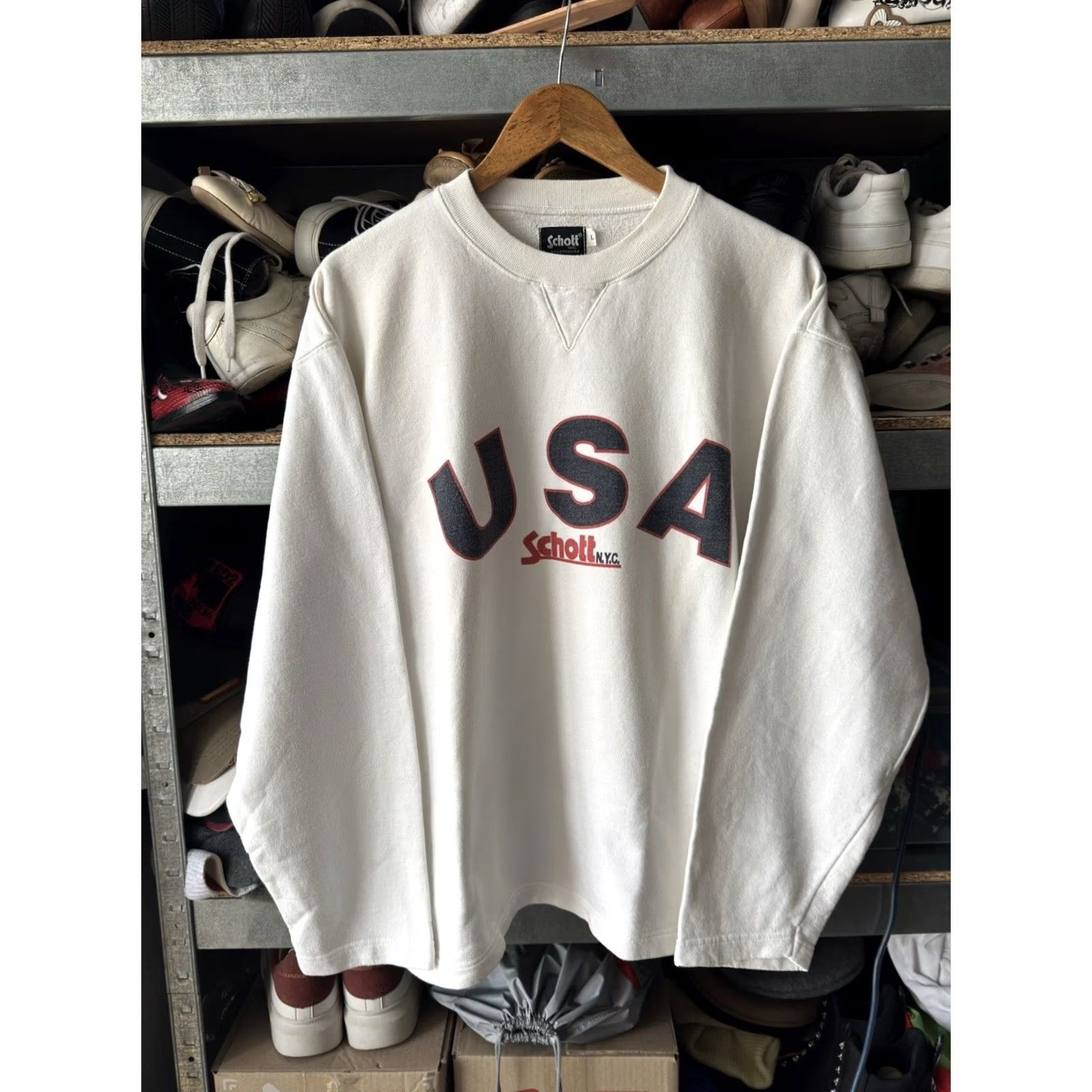 Schott VINTAGE Schott NYC White Sweatshirt Mens L 90s Big Logo USA Pullover Cotton Jersey Comfort Size US L / EU 52-54 / 3 - 2 Thumbnail
