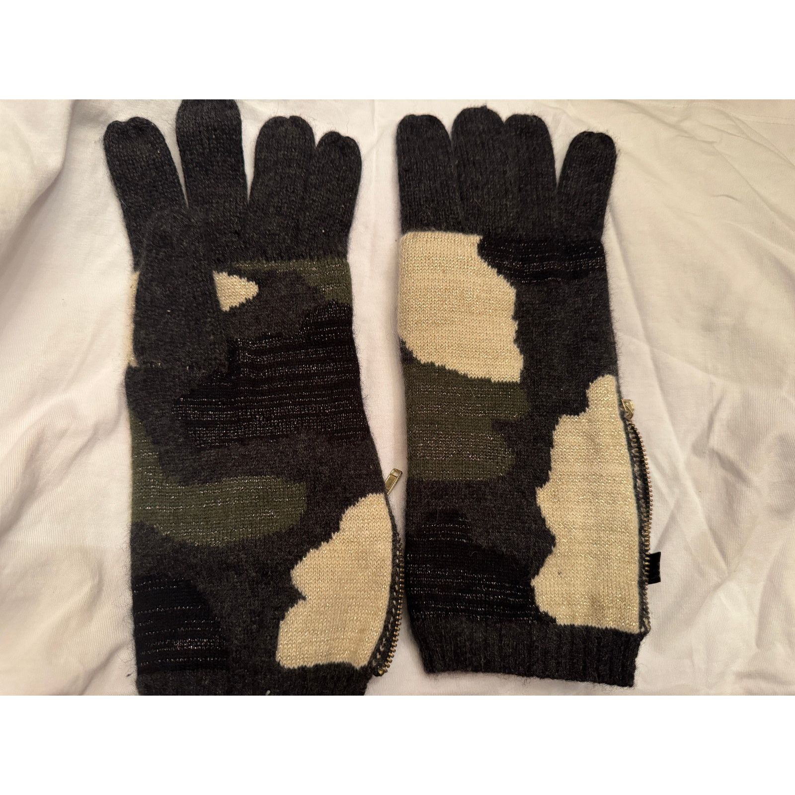 Portolano Portolano 100% Cashmere Camo Gloves One Size Size ONE SIZE - 1 Thumbnail
