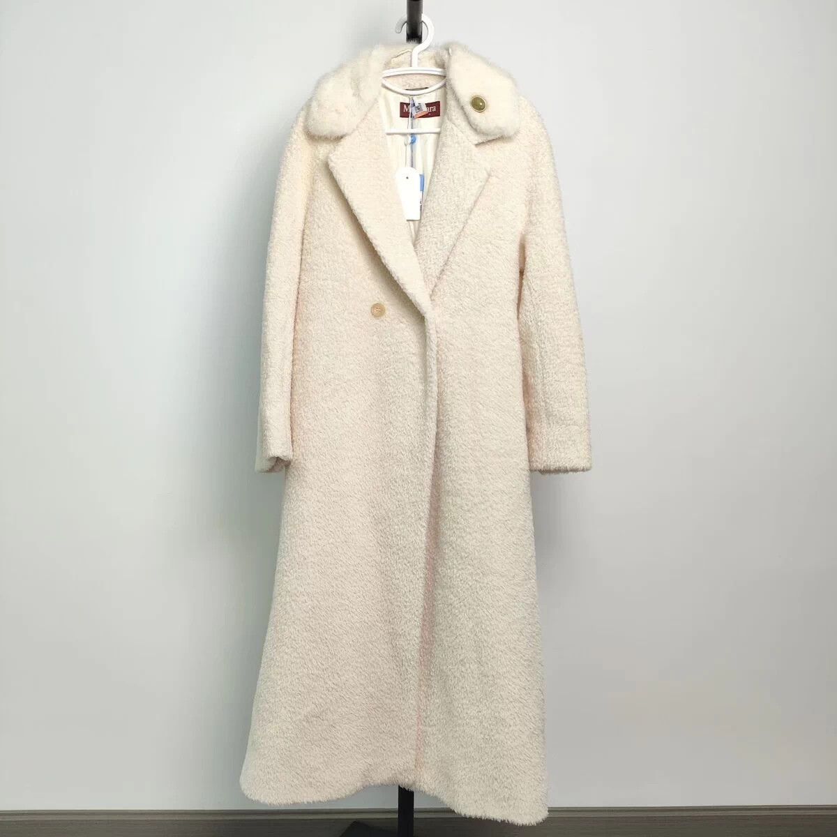 Max Mara MaxMara White Wool Coat Size M / US 6-8 / IT 42-44 - 1 Thumbnail