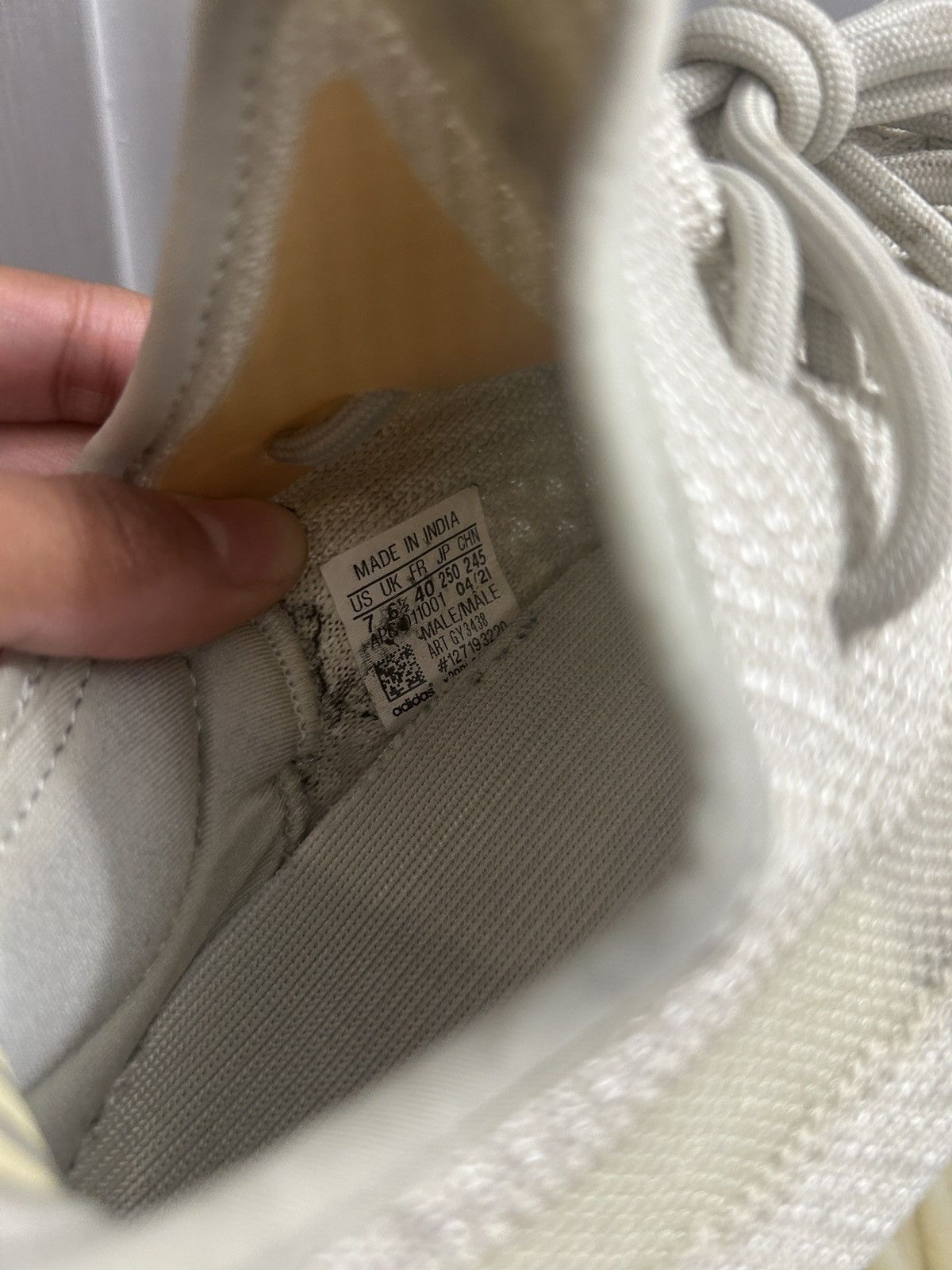 Yeezy Yeezy 350 V2 “natural white” Size US 7 / EU 40 - 6 Thumbnail