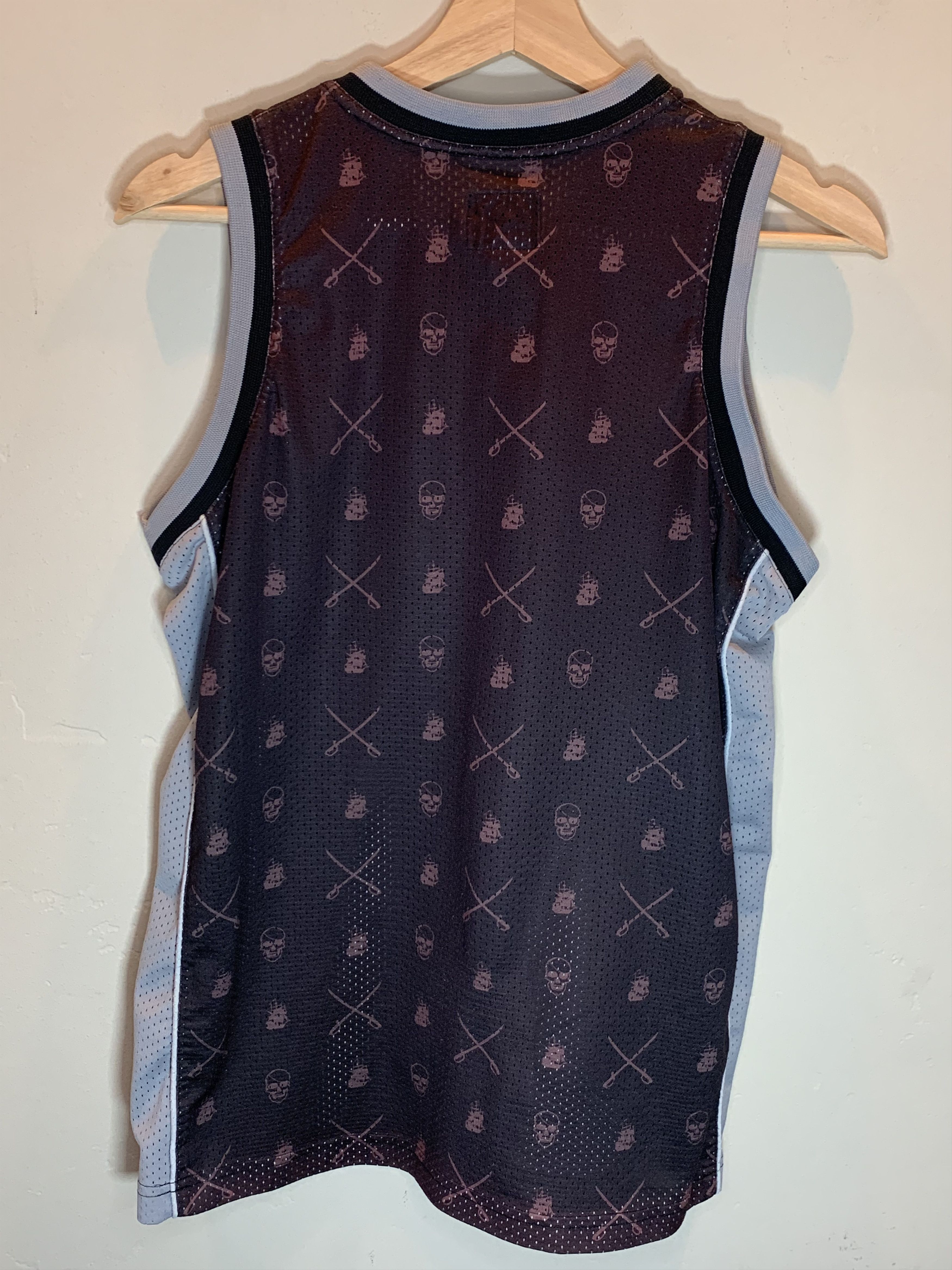 O'Neill *RARE* Vintage O’Neill Skull Swords Jersey Y2K 2000’s - S Size US S / EU 44-46 / 1 - 3 Thumbnail