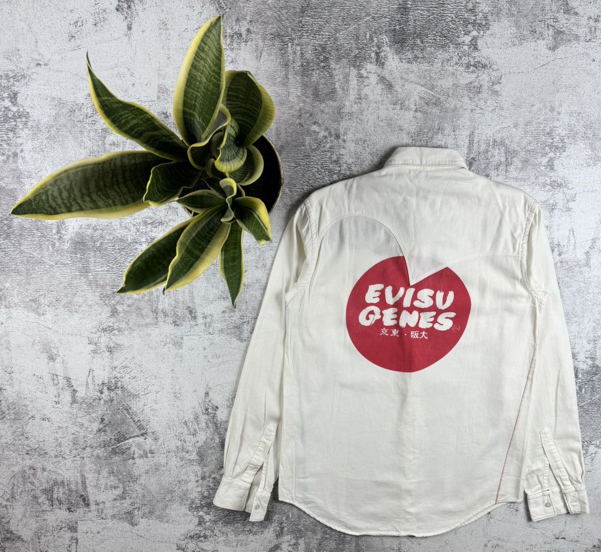 Evisu Evisu Gensis Japan Flag Velour Corduroy Medium Button Longsleeve Shirt Size US M / EU 48-50 / 2 - 1 Thumbnail