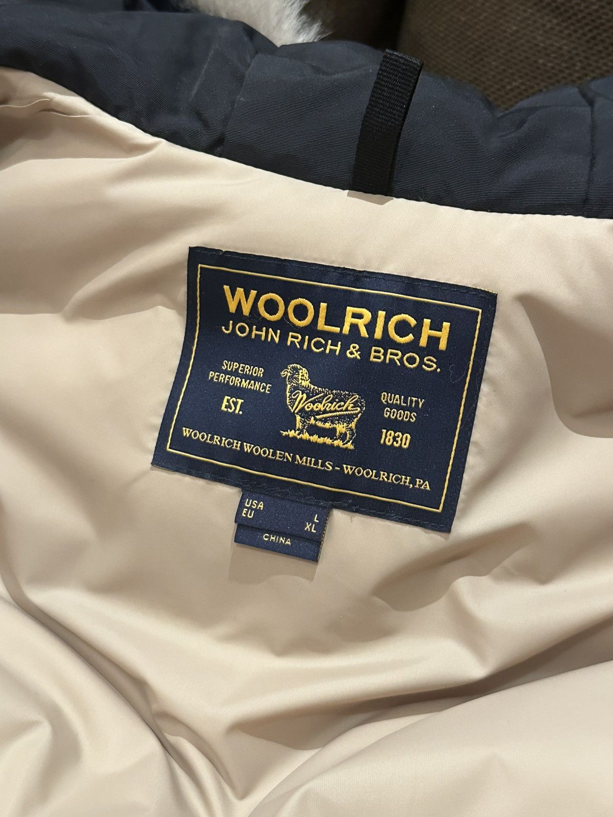 Woolrich Woolen Mills Black Woolrich parka with detachable fur hood Size US L / EU 52-54 / 3 - 8 Thumbnail