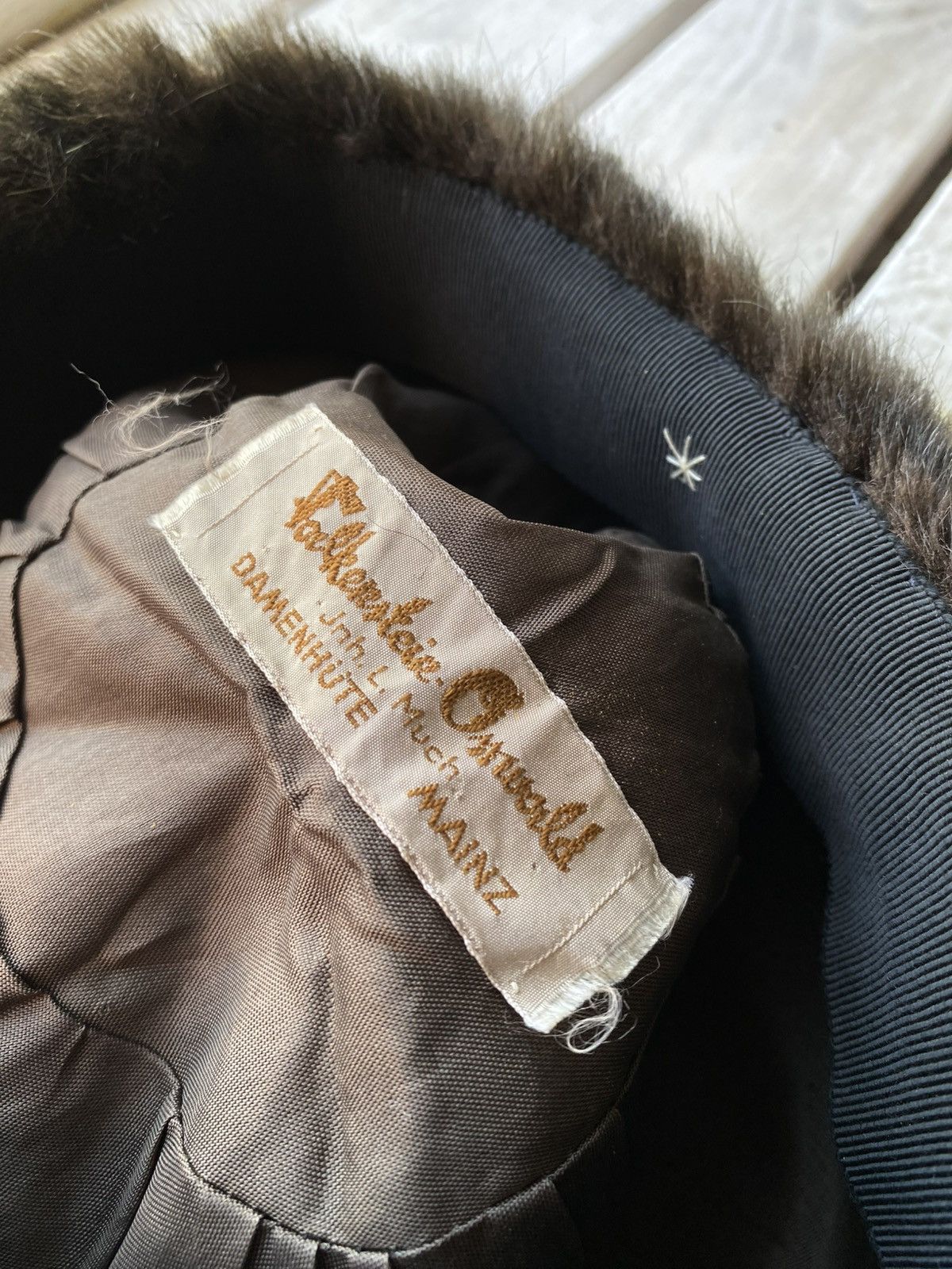Japanese Brand Fur Fuzzy Mohair Y2K Avant Garde OS Vintage Opium Y2K Size ONE SIZE - 5 Thumbnail