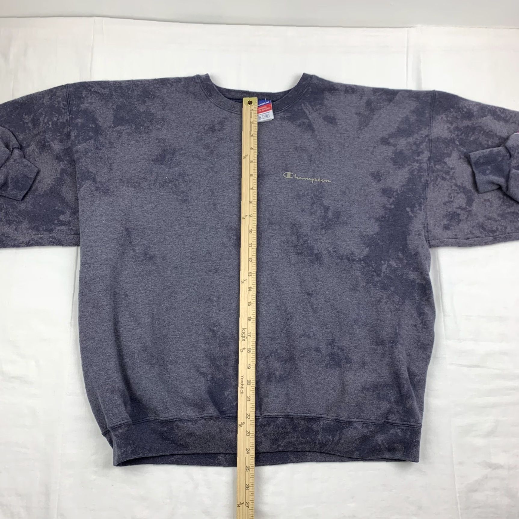 Champion VINTAGE Champion Sweatshirt Adult XL Navy Bleach Dyed Crewneck Pullover Y2K Mens Size US XL / EU 56 / 4 - 4 Thumbnail