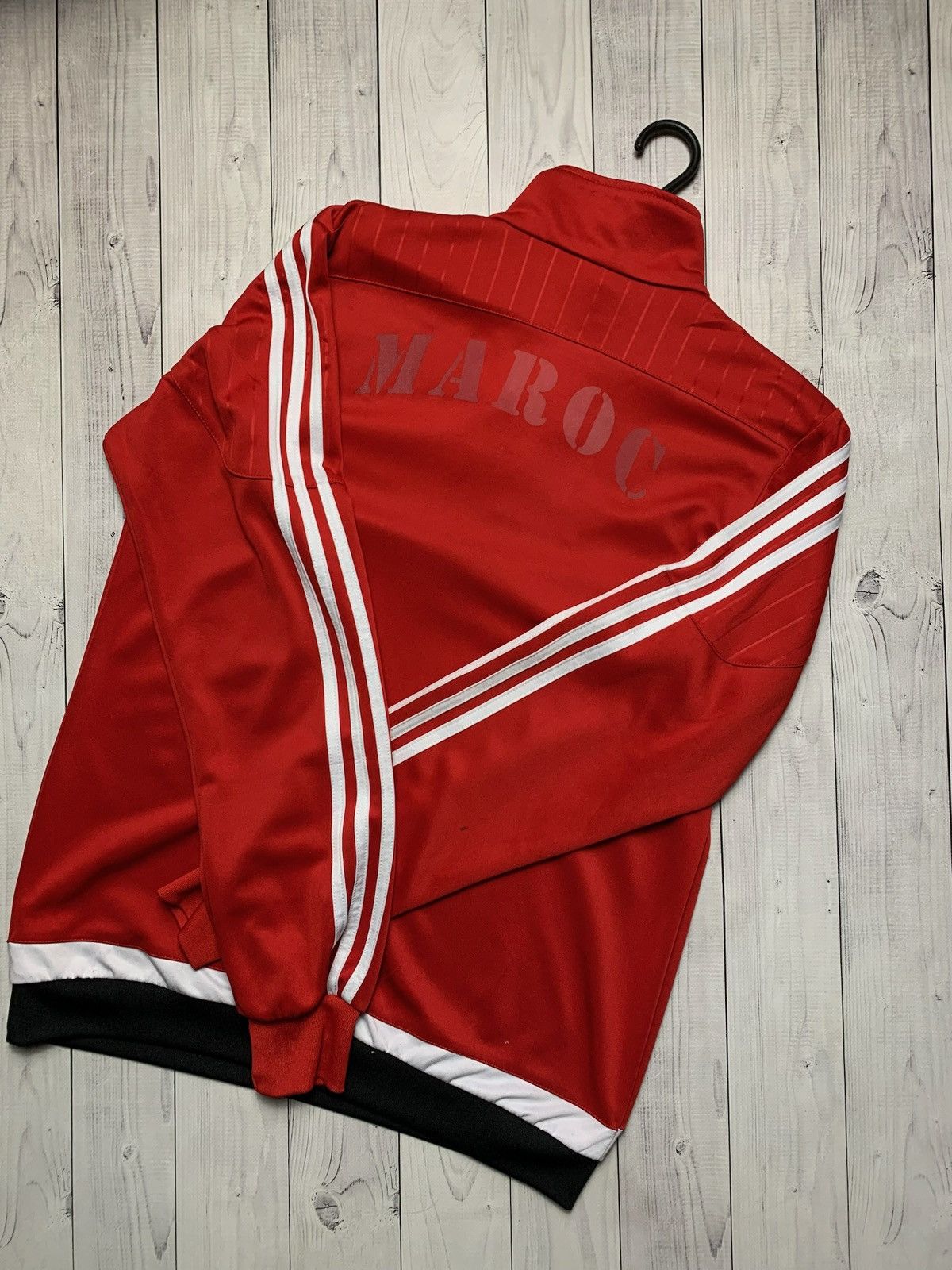 Vintage Vintage adidas Marocco jacket red size XL Size US XL / EU 56 / 4 - 2 Thumbnail