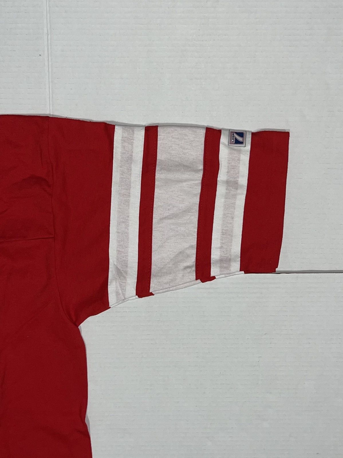 Logo 7 New Vintage 90s Logo 7 Indiana University Hoosiers Shirt Size US XL / EU 56 / 4 - 5 Thumbnail