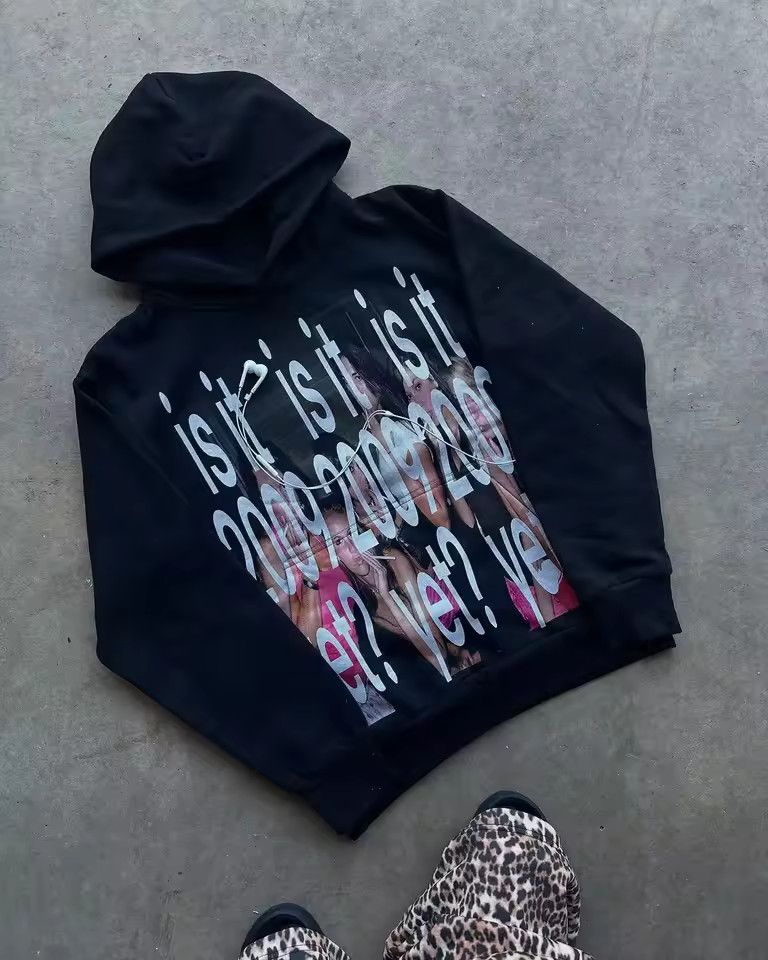 Other Is It 2009 Yet? Black Hoodie Size US L / EU 52-54 / 3 - 1 Thumbnail