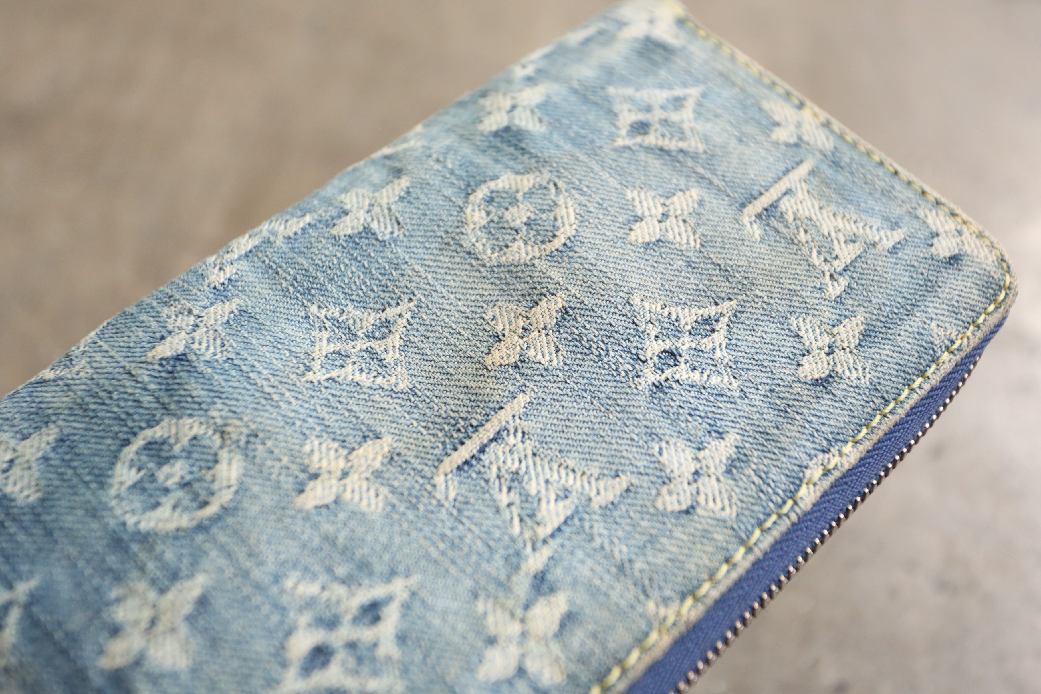 Louis Vuitton Louis Vuitton - MJ - 2007 - Monogram Denim Zippy Wallet Size ONE SIZE - 6 Thumbnail