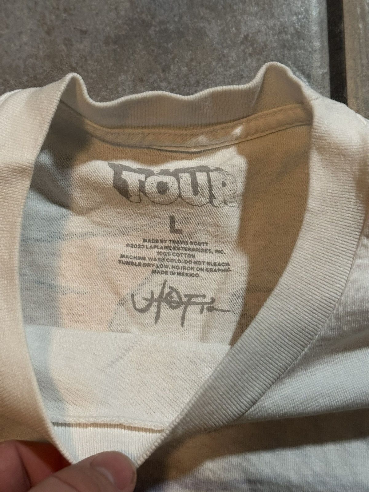 Travis Scott Travis Scott utopia merch tee Size US L / EU 52-54 / 3 - 2 Thumbnail