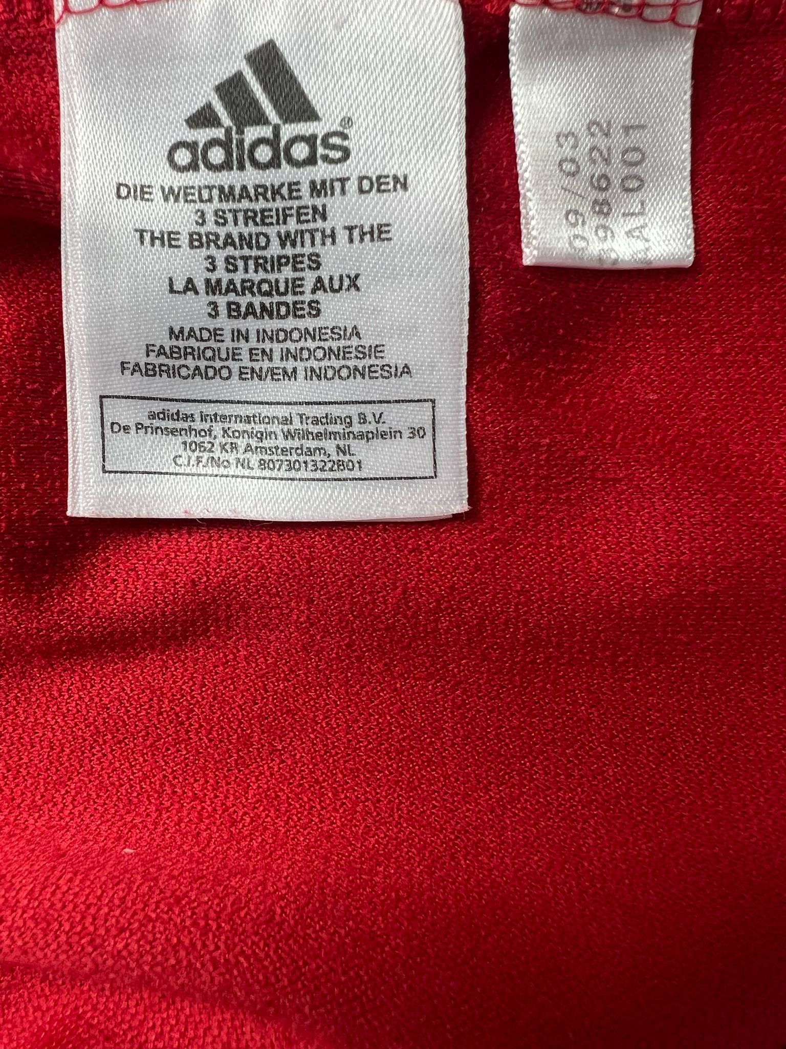 Adidas streetwear t-shirt Y2k 💥🔥