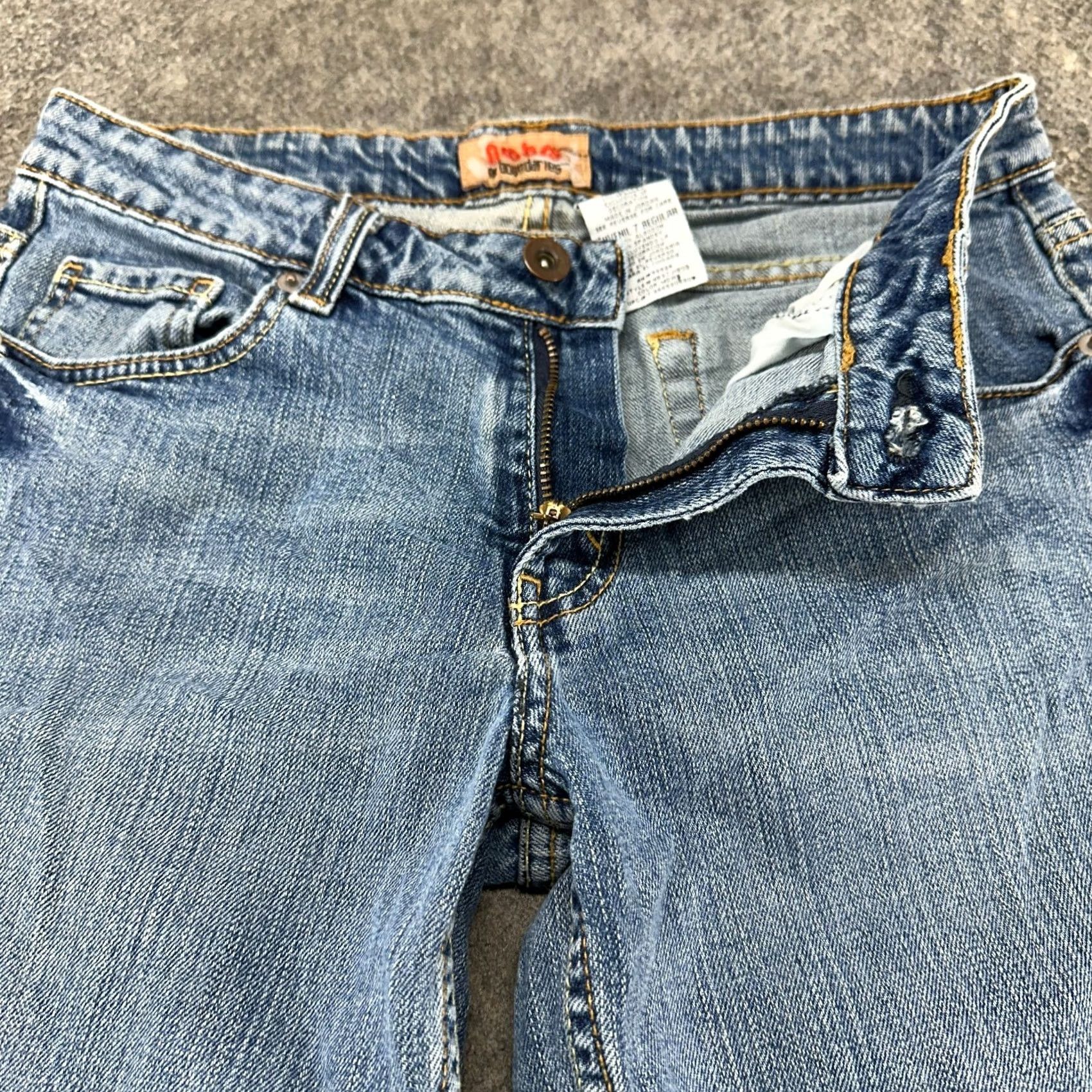 Vintage VINTAGE No Boundaries NOBO Jeans Juniors 7 Blue Bootcut Flare Light Low Rise Y2K Womens Jeans 5-Pocket Inseam 33in Size 28" / US 6 / IT 42 - 2 Thumbnail