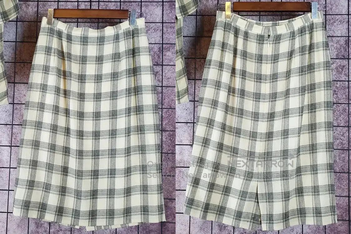 Other Burberry Summer V-Neck Beige Wool Blend Skirt. Size 23" - 8 Thumbnail