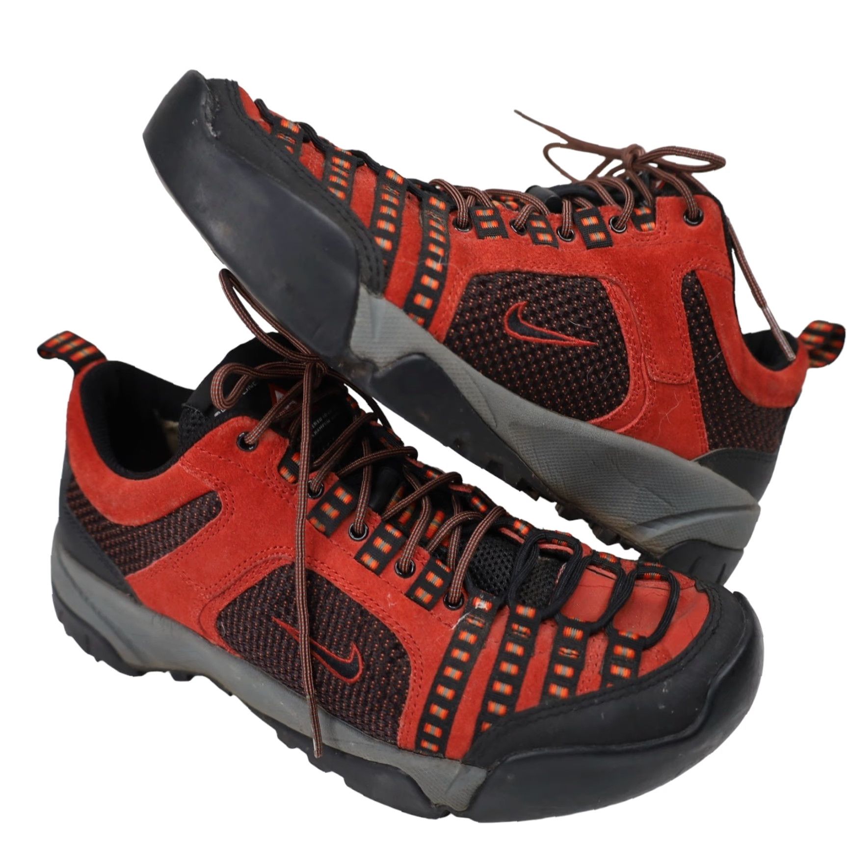 Nike VINTAGE Nike ACG Outdoors Sneakers Mens 8 Red Shoes Sneaker 90s 00s Size US 8 / EU 41 - 2 Thumbnail