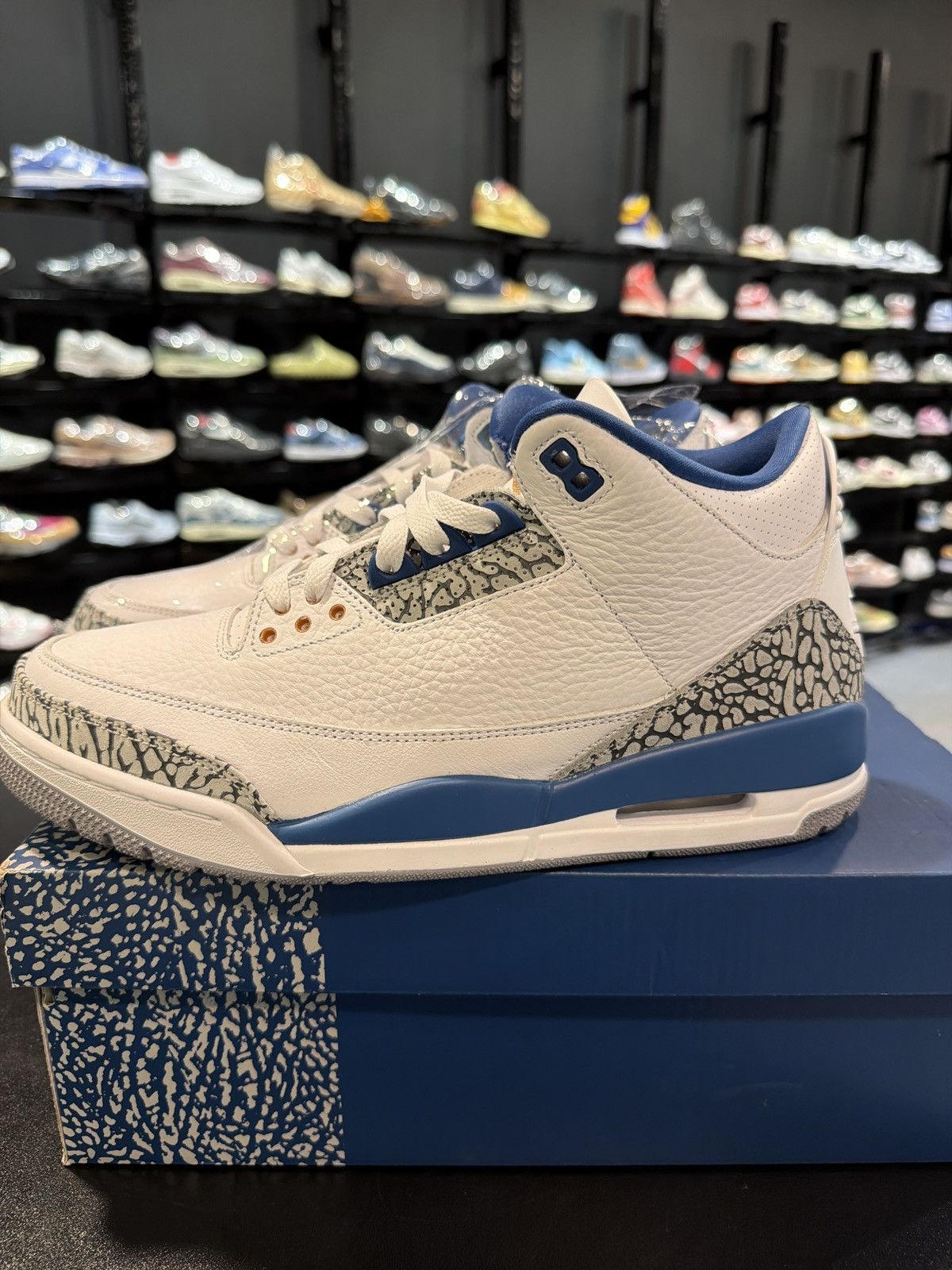 Jordan Brand Jordan 3 Wizards Size-10 Brand New Quick Shipping Size US 10 / EU 43 - 6 Thumbnail