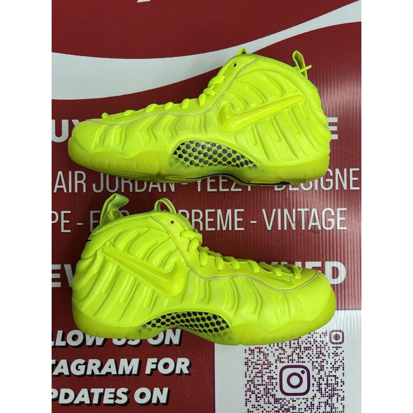 Nike Nike Air Foamposite Pro Volt Size 8.5 (624041-700) Size US 8.5 / EU 41-42 - 2 Thumbnail