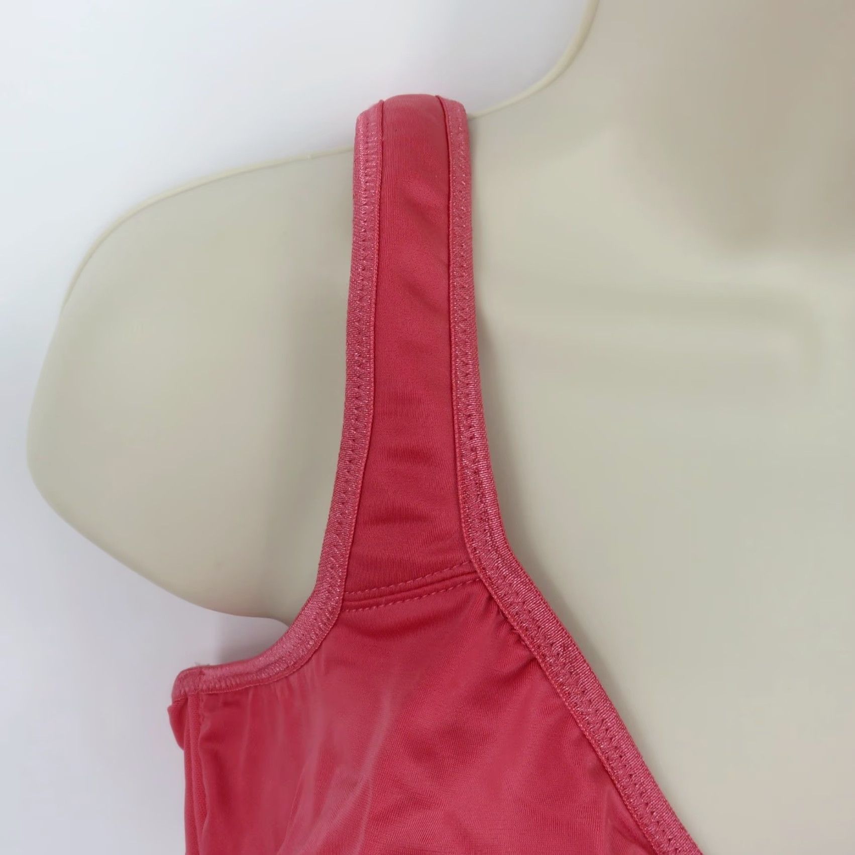 Vintage Breezies Bra Underwire Unlined Style A639540 36DDD Womens Pink T-Shirt Bra Charms Rhinestone Silver Charm Size ONE SIZE - 2 Thumbnail