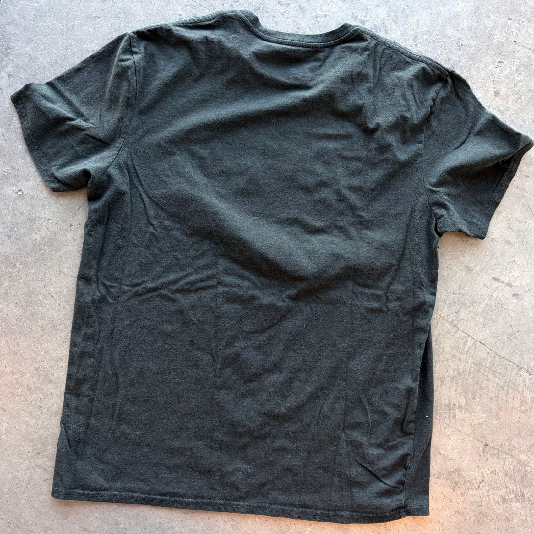 Vintage VINTAGE Venom Purple Smoke Short Sleeve Black Graphic Tee Mens L Shirt Size US 33 - 2 Thumbnail