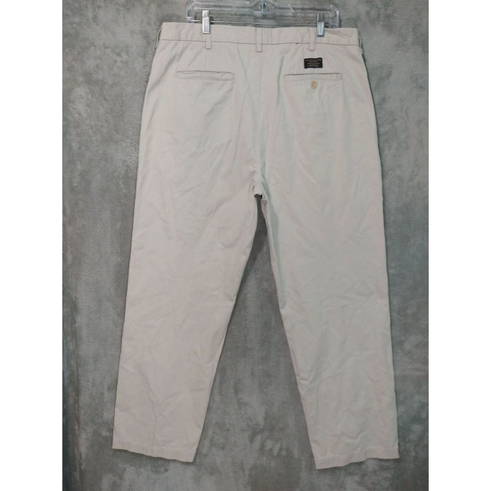 Banana Republic Banana Republic Pants Adult 38x32 Beige Gavin Chino Flat Front Cotton Straight Leg Mens Size US 38 / EU 54 - 2 Thumbnail
